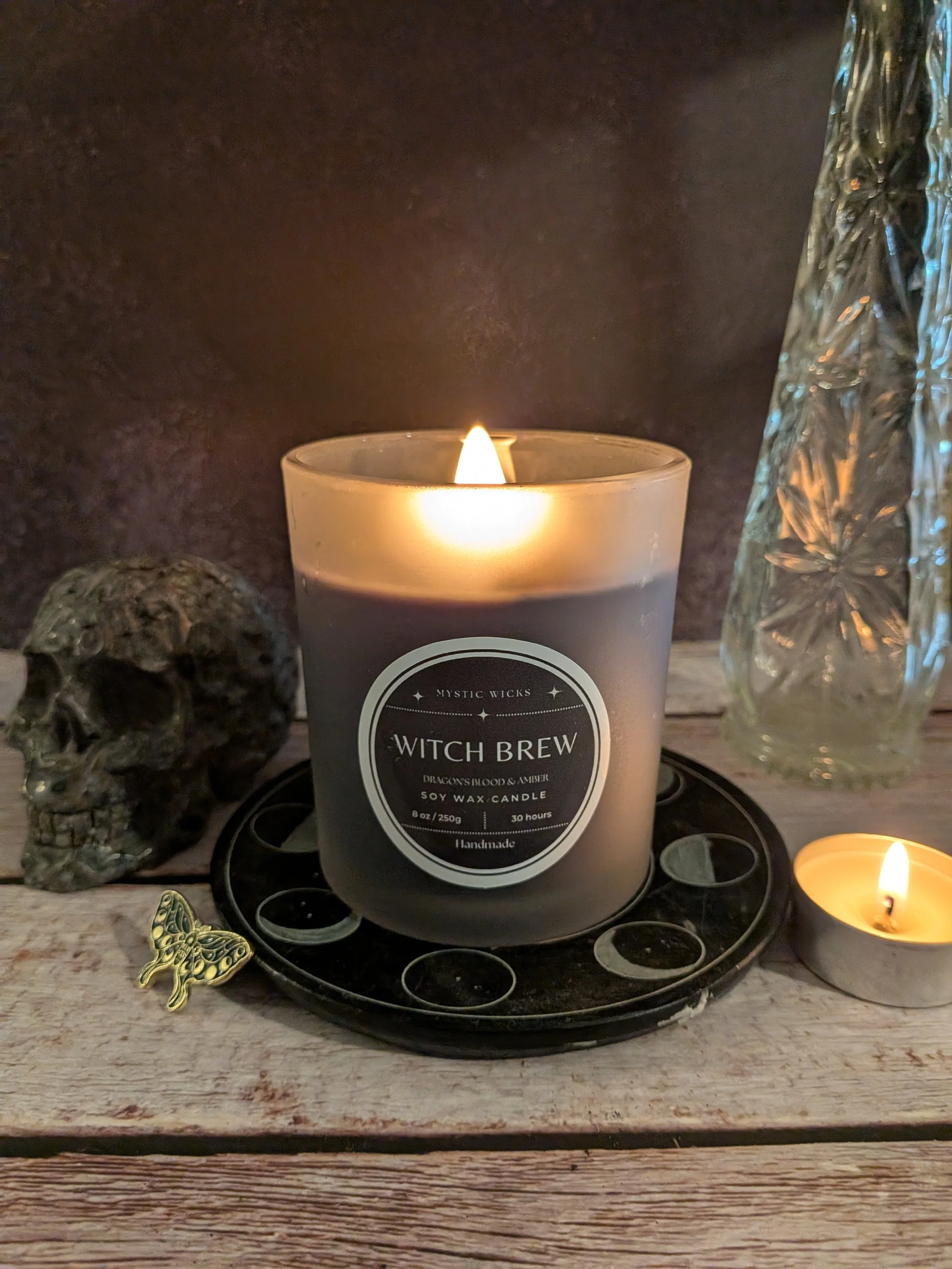 Witch Brew Dragon's Blood Amber Candle 8 oz