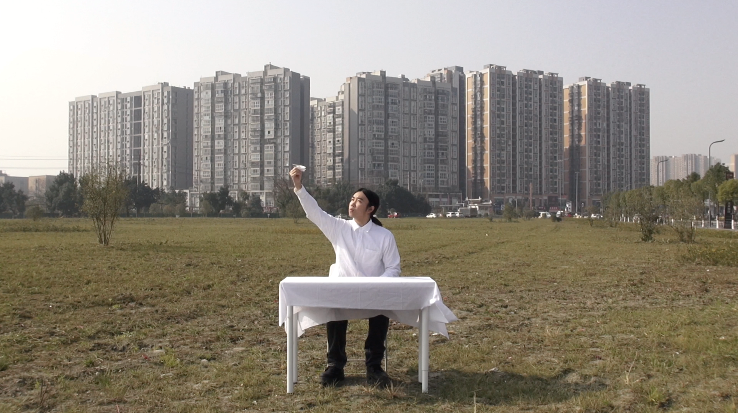 家,生活,悬崖鹰 Home, Life, Cliff Eagle(2025-ongoing)