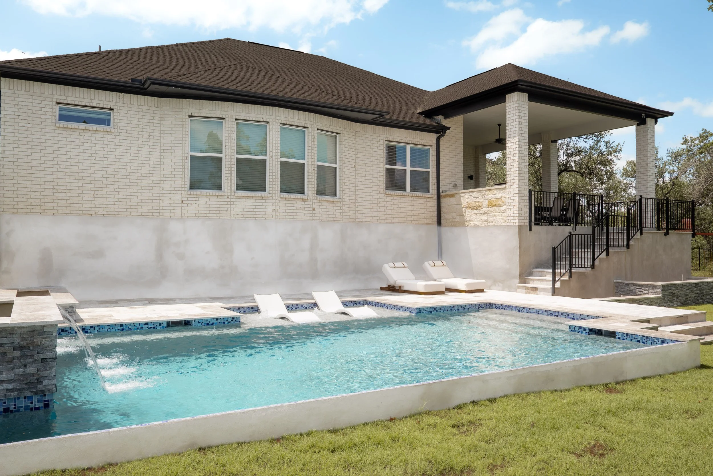 fair-oaks-ranch-tx-luxury-pool-07.jpg
