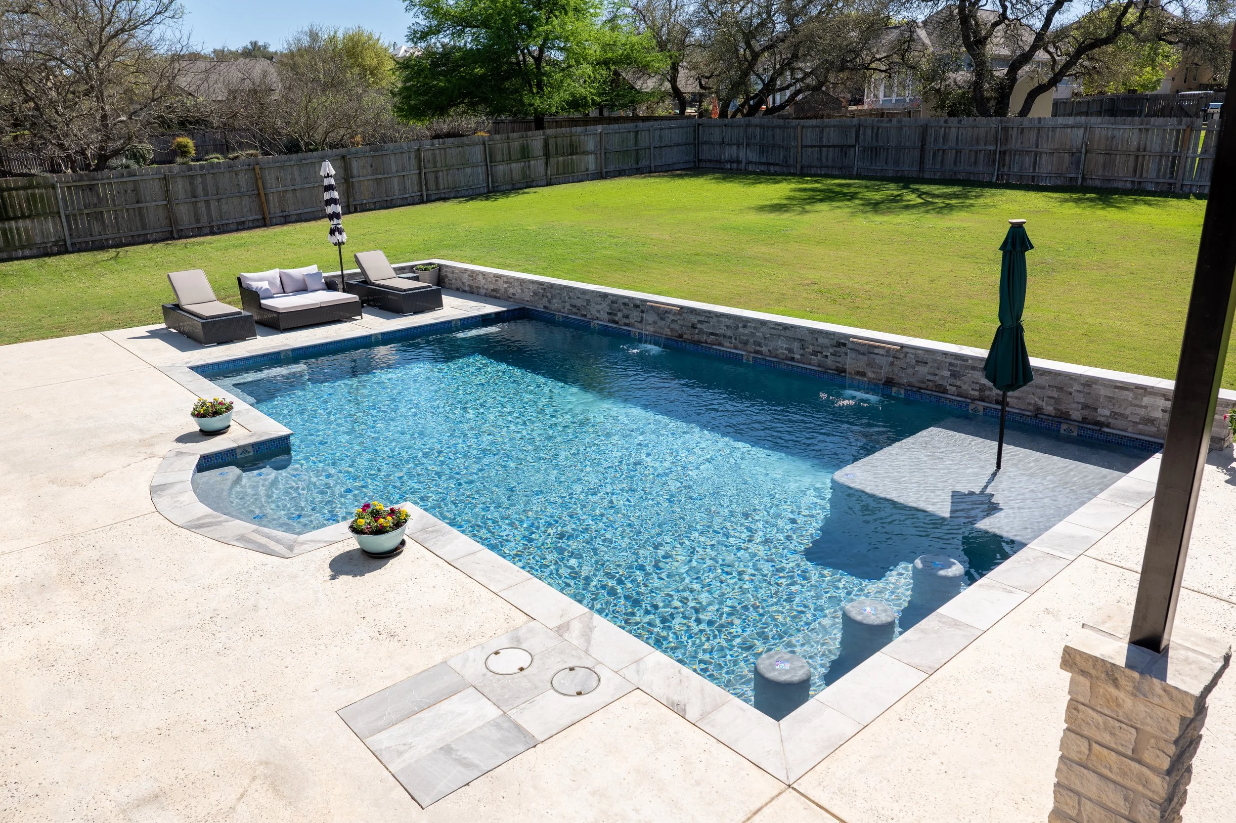 bulverde-tx-luxury-pool-03.jpeg