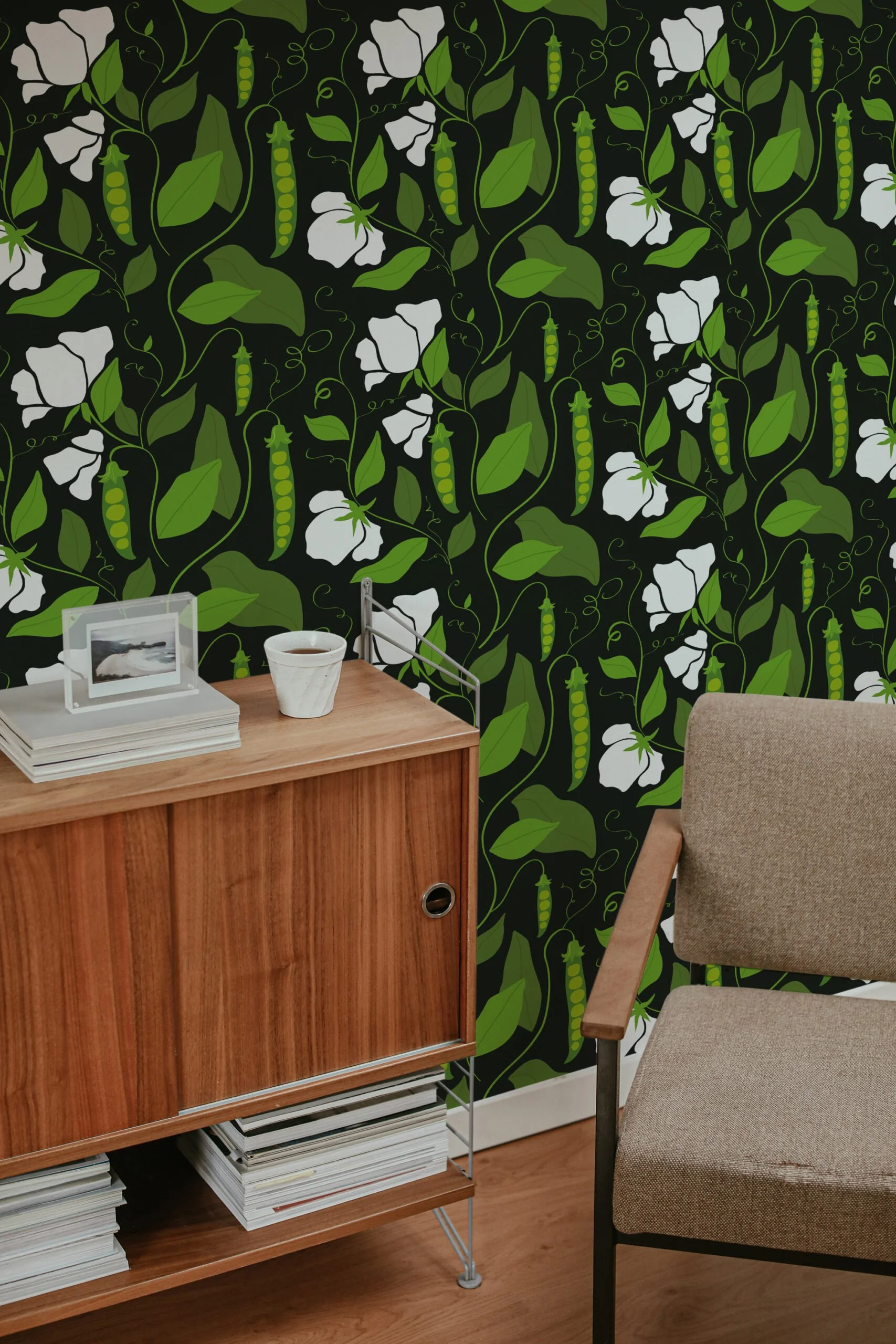 03690_green_peas_flowers-wallpaper_minimal_styling_22.jpg