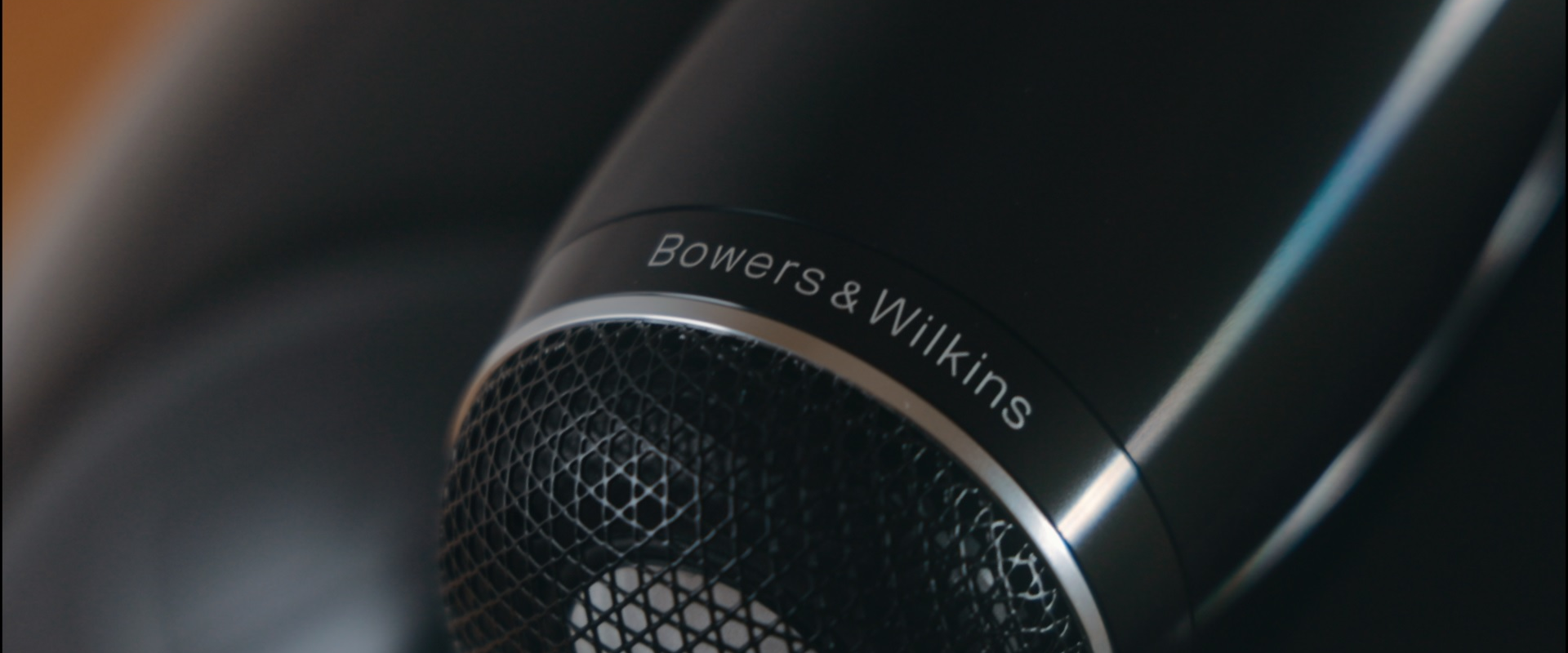 BOWERS & WILKINS - commercial