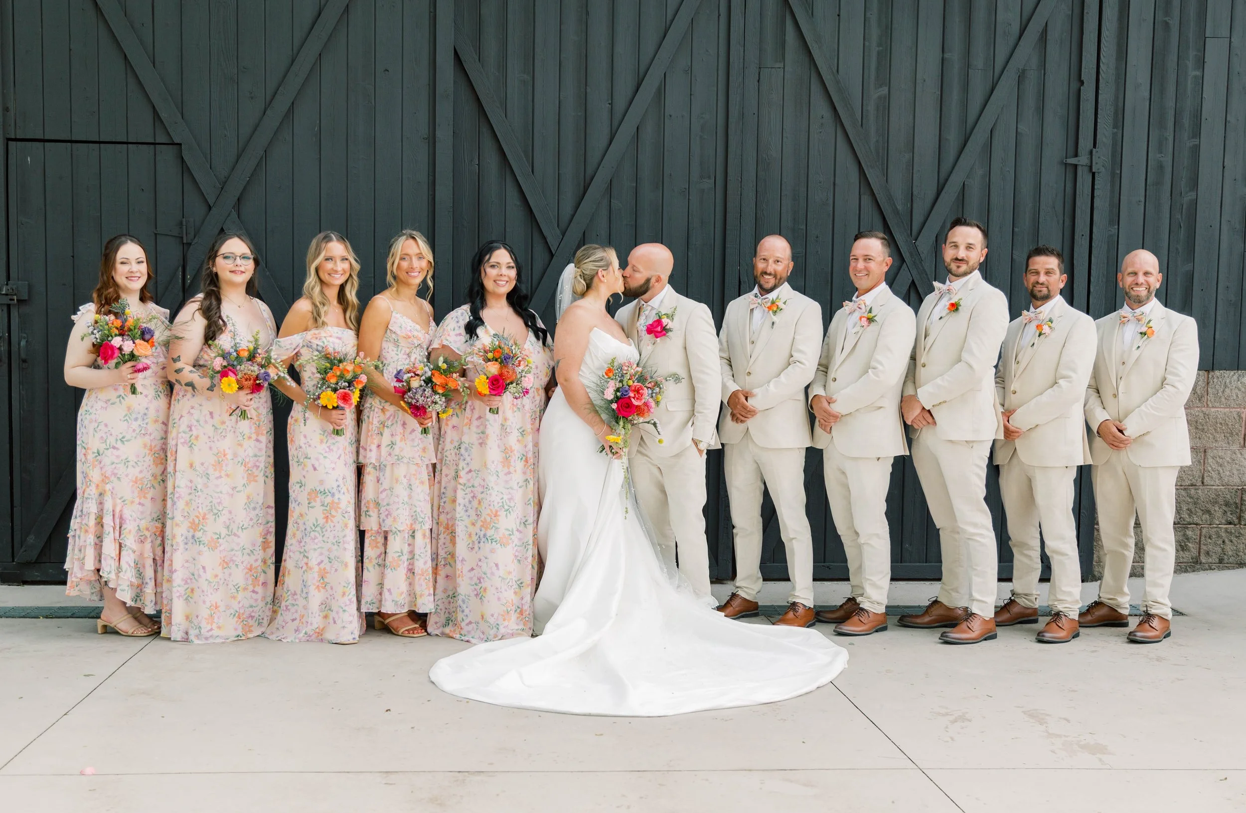 The Carey wedding party at Red Gate Farm and Vineyard, Quincy, KY by Kenzie Riley Photography. Kentucky Wedding Photographer.