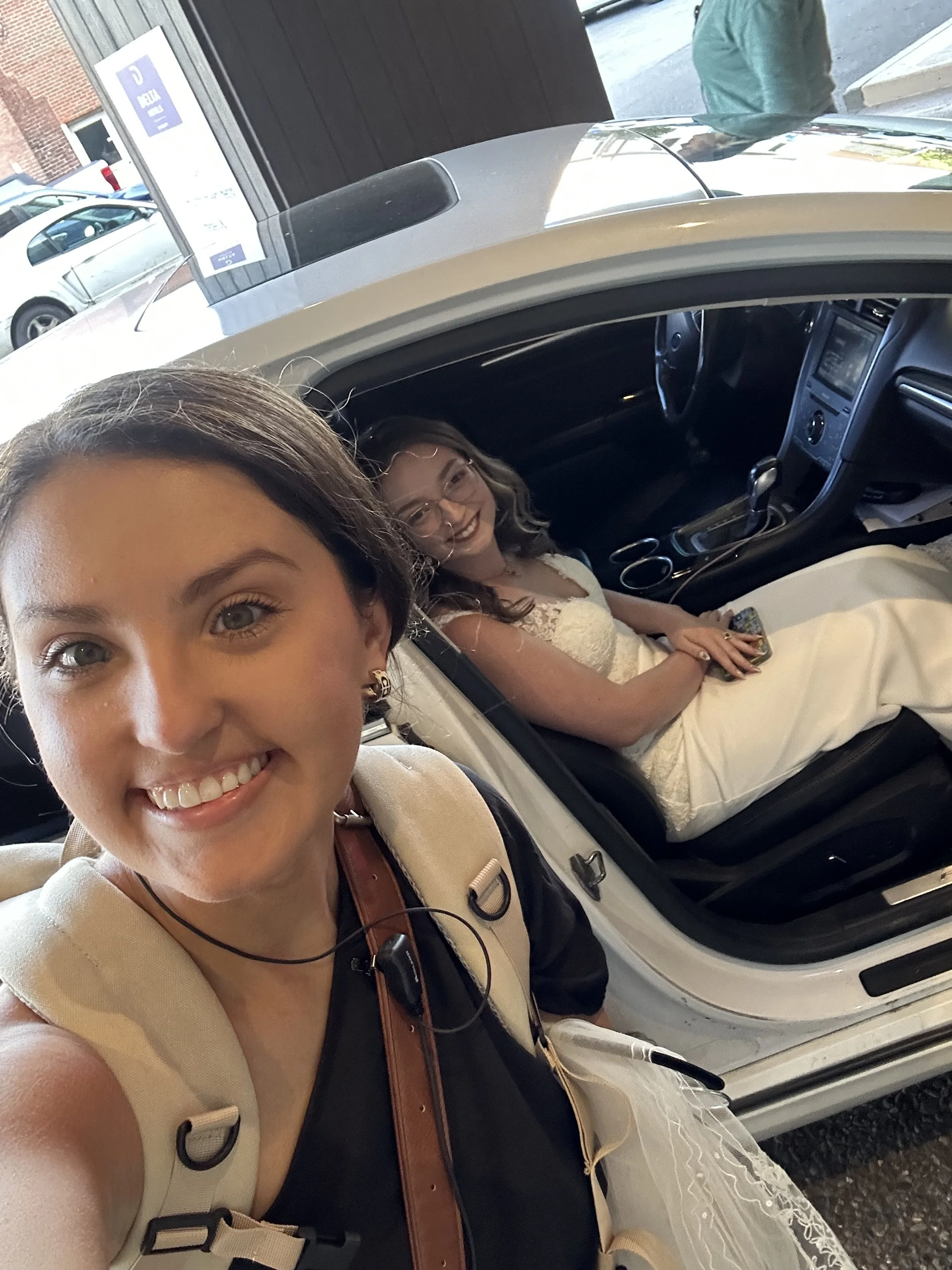 Kenzie, of Kenzie Riley Photography in Ashland, KY with a bride.