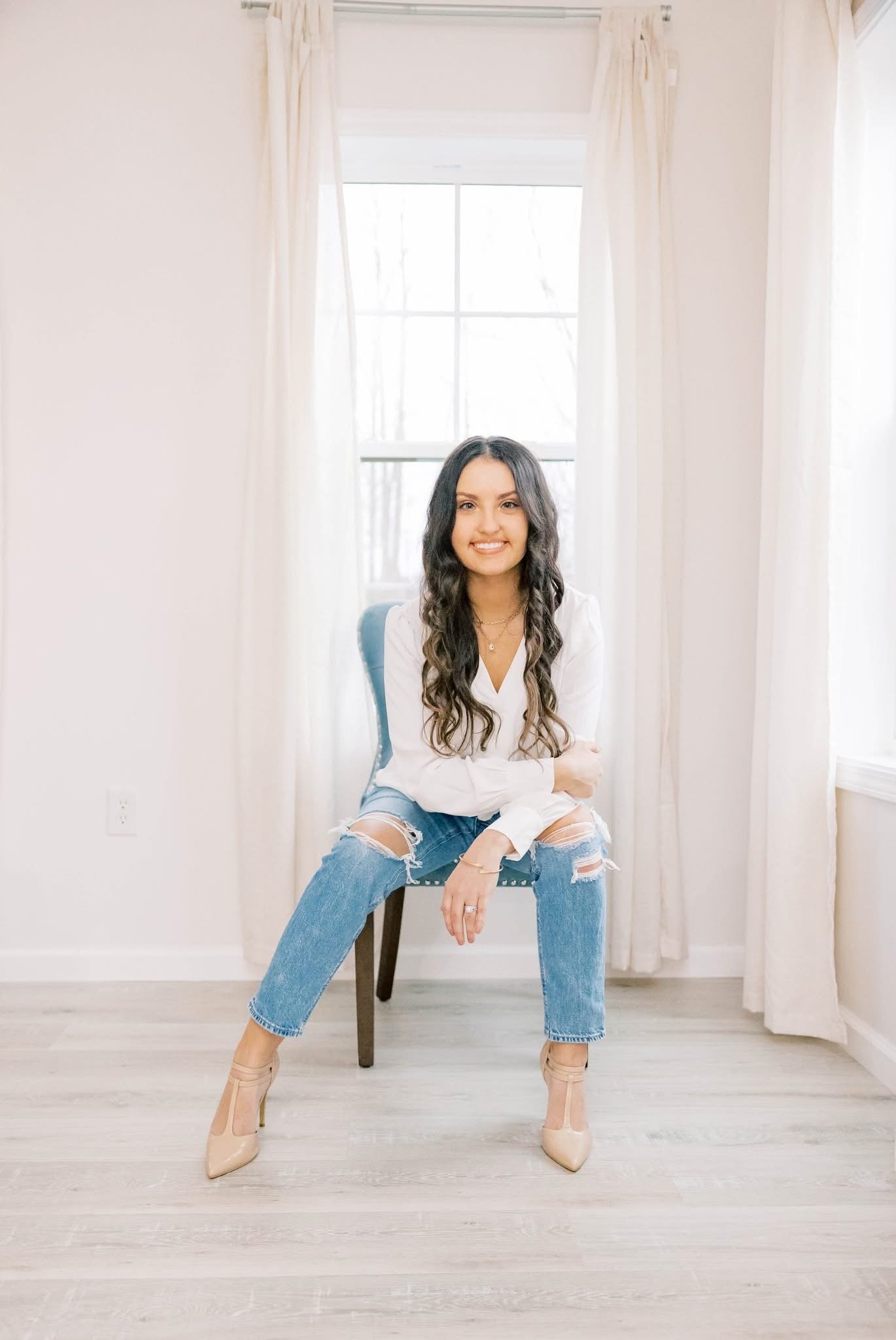 Kenzie, of Kenzie Riley Photography from Kentucky at Meadowview Weddings and Events in Morehead, KY.