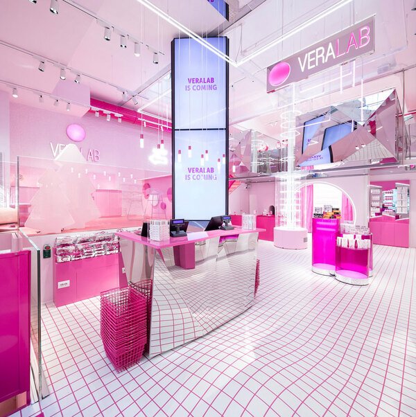 VeraLab-Flagshipstore-25-e17047044868782.jpg
