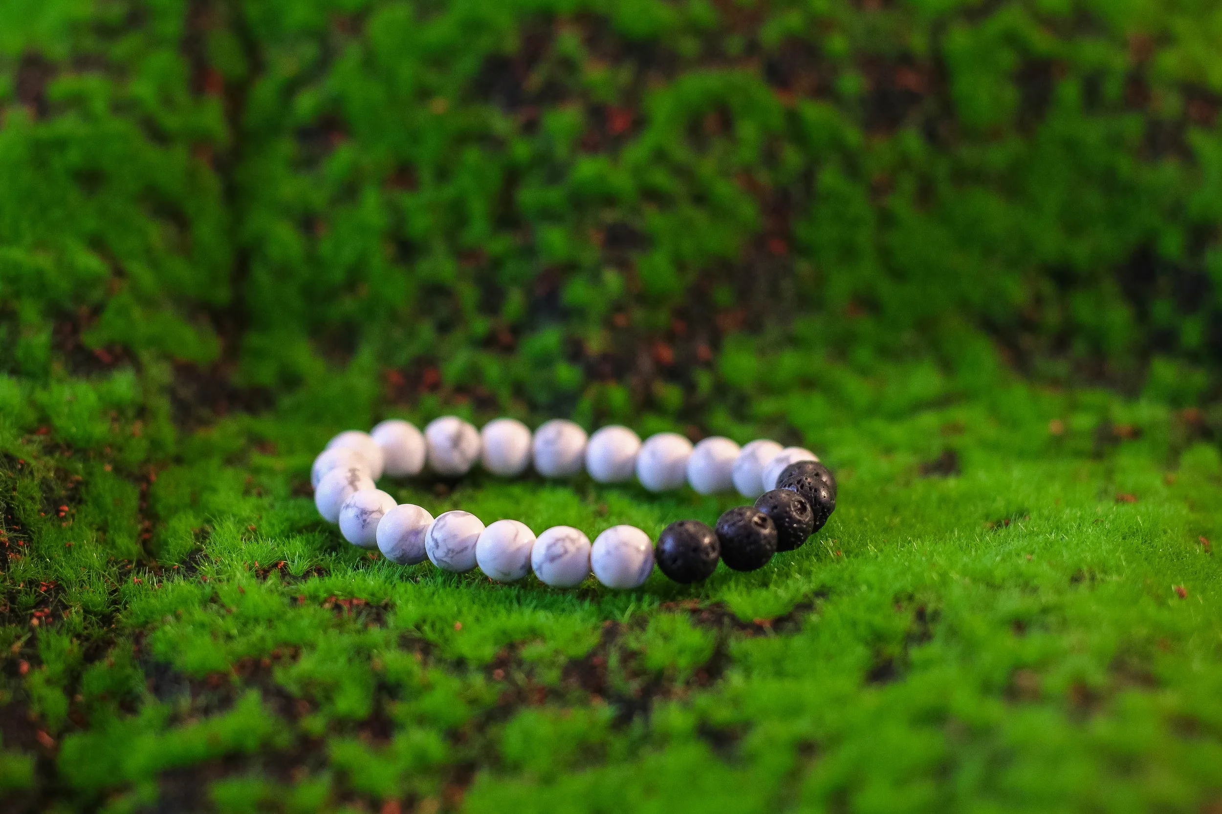 Howlite Diffuser Bracelet