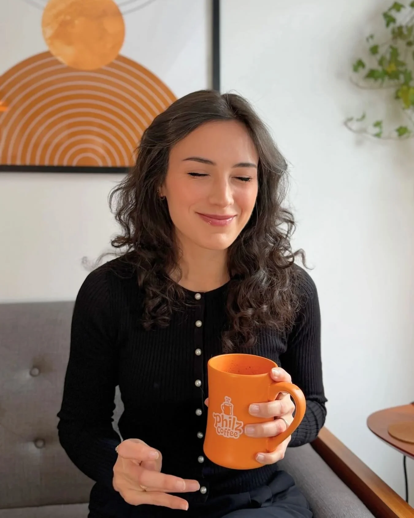 Hi, I&rsquo;m Alex 🧚 I&rsquo;m a marketing strategist supporting mental health, wellness, and care-led organizations.

Before this work, I spent seven years owning and operating @sweethartkitchen in Toronto. That experience deeply shaped how I under