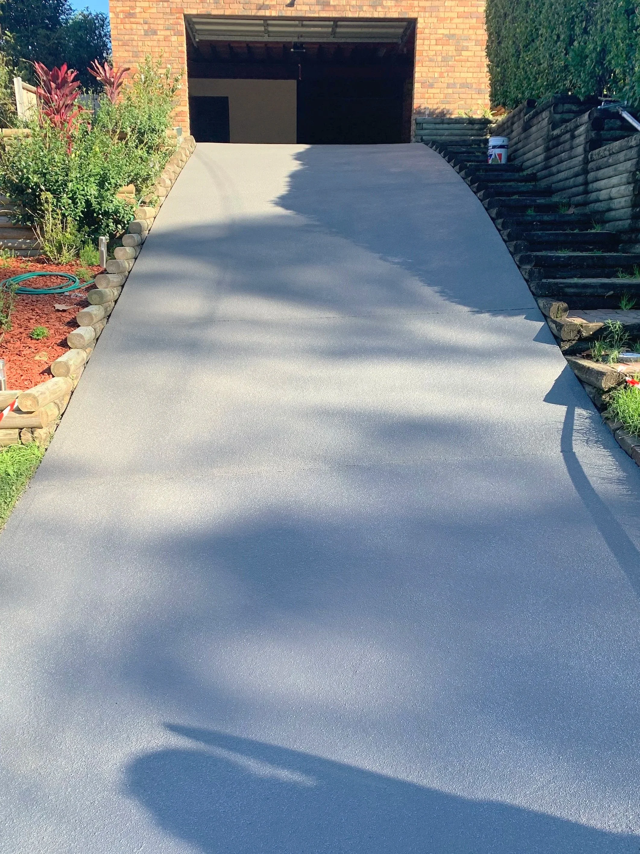 The Result: By applying a fresh, sleek silver-gray finish, we turned a high-maintenance eyesore into a smooth, modern feature. The new protective seal makes this surface stain-resistant and much easier for the homeowner to maintain.
