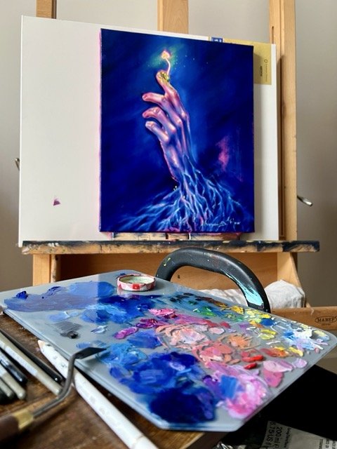 main-scarabee-mycélium-peinture-vanessa-ben-amor atelier palette - Moyenne.jpeg