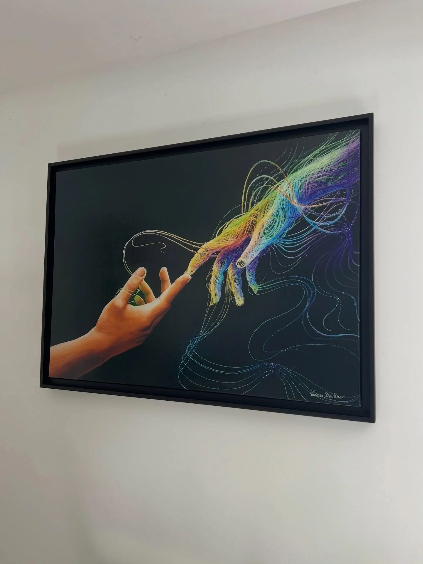 Et si une &oelig;uvre pouvait exister chez vous, presque comme l&rsquo;originale ?

𝐀𝐮-𝐝𝐞𝐥𝐚̀ 𝐝𝐞𝐬 𝐬𝐞𝐧𝐬 est une &eacute;dition d&rsquo;art imprim&eacute;e sur toile, mont&eacute;e sur ch&acirc;ssis (65 &times; 92 cm).

M&ecirc;me format qu