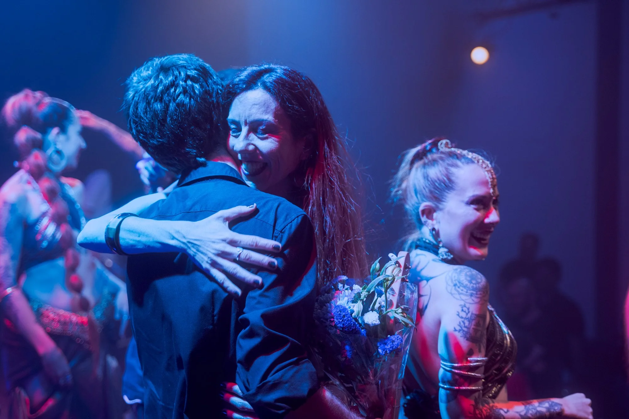 Close interaction between Serapis Project members and guest artists celebrating the end of the concert.