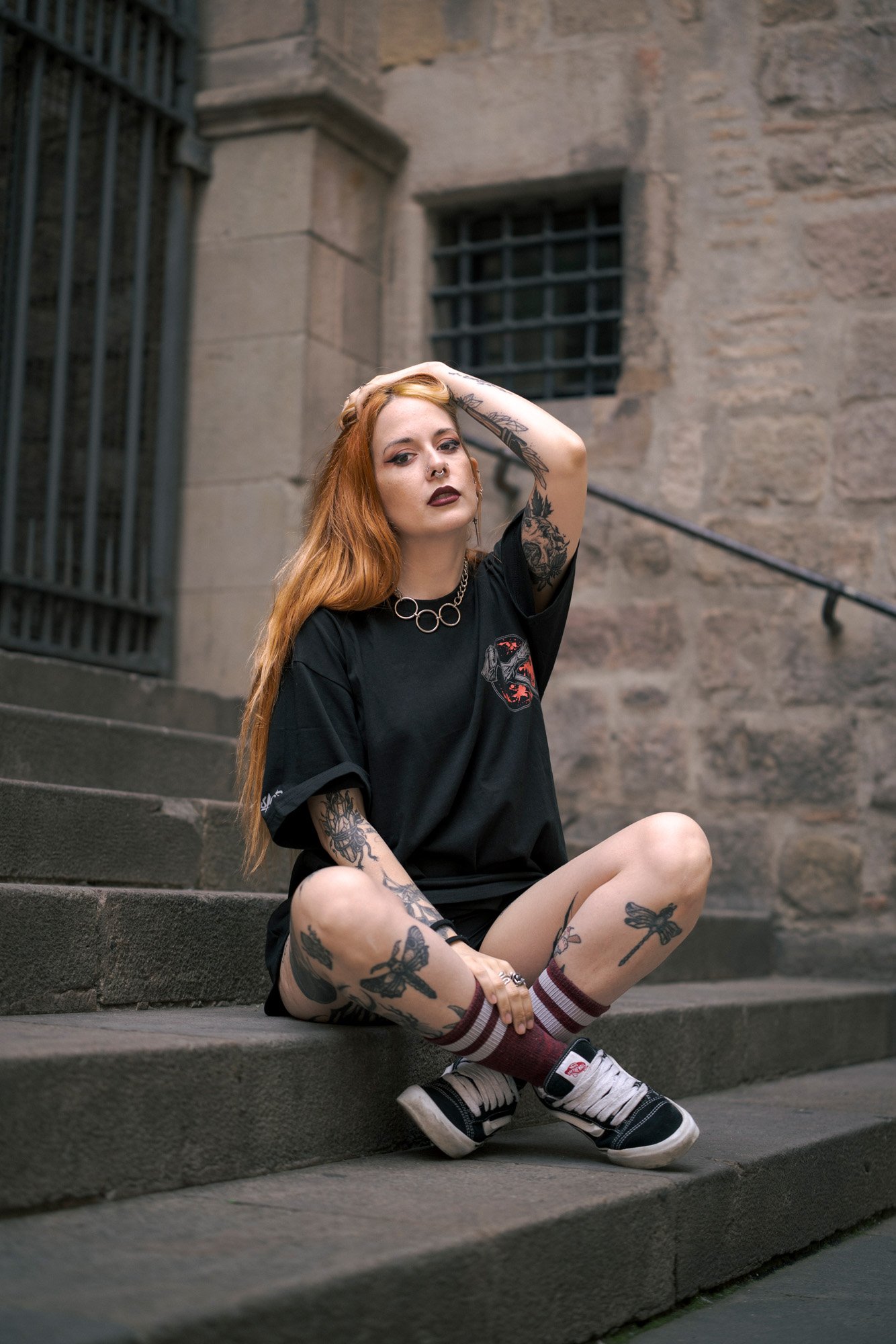 Alternative fashion portrait of Shara Wolf wearing nü metal inspired streetwear.