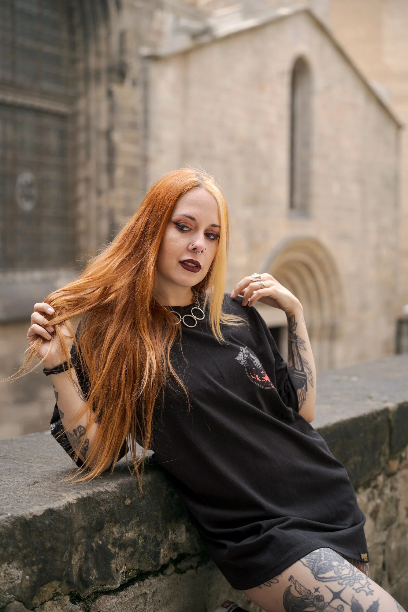 Urban portrait of Shara Wolf photographed in the Gothic Quarter of Barcelona.