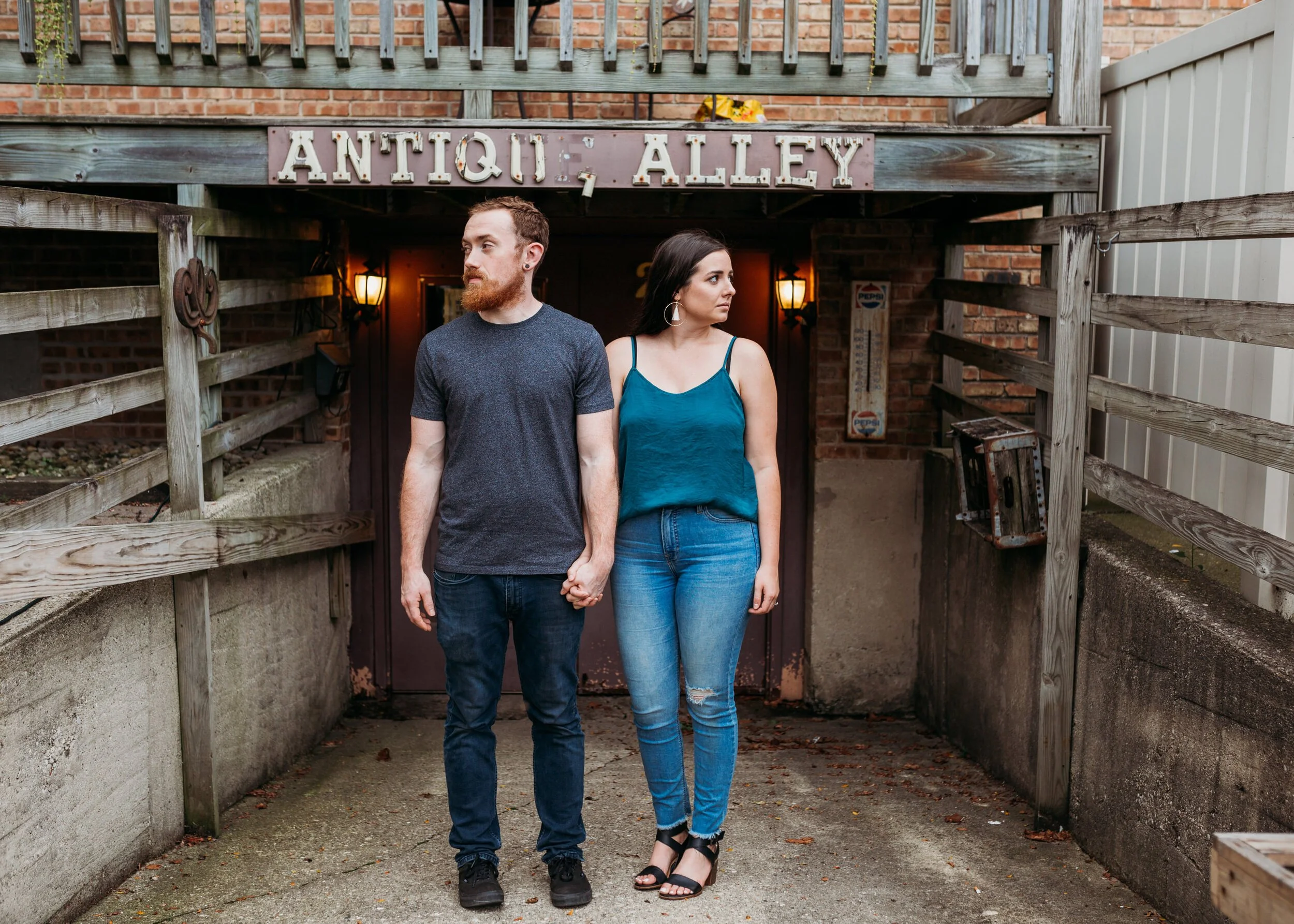 Danielle &amp; Brayden // Engagement Session, Downtown Frankfort, IL