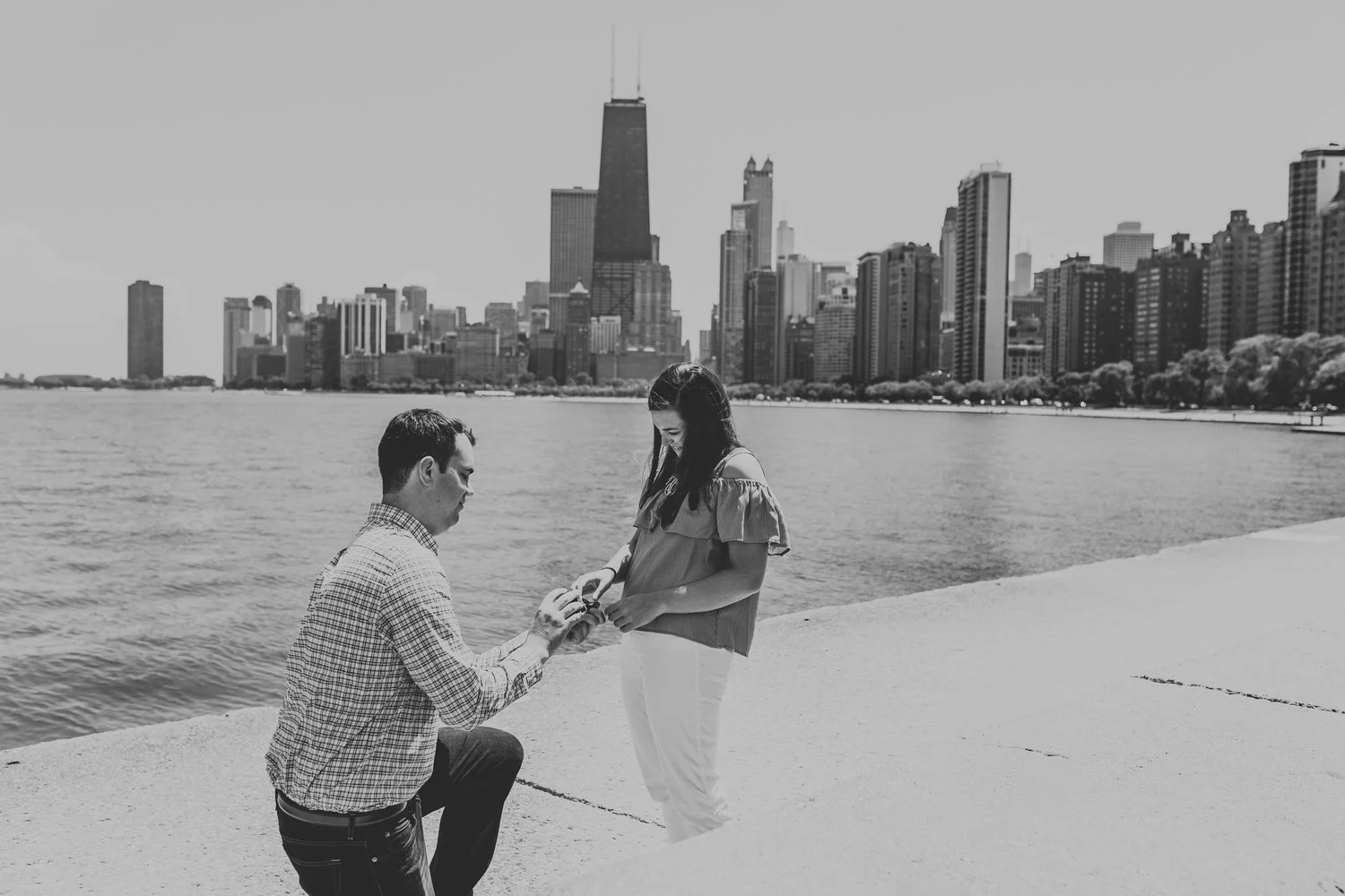 nk-north-ave-beach-engagement-osiris-photography-3.jpg