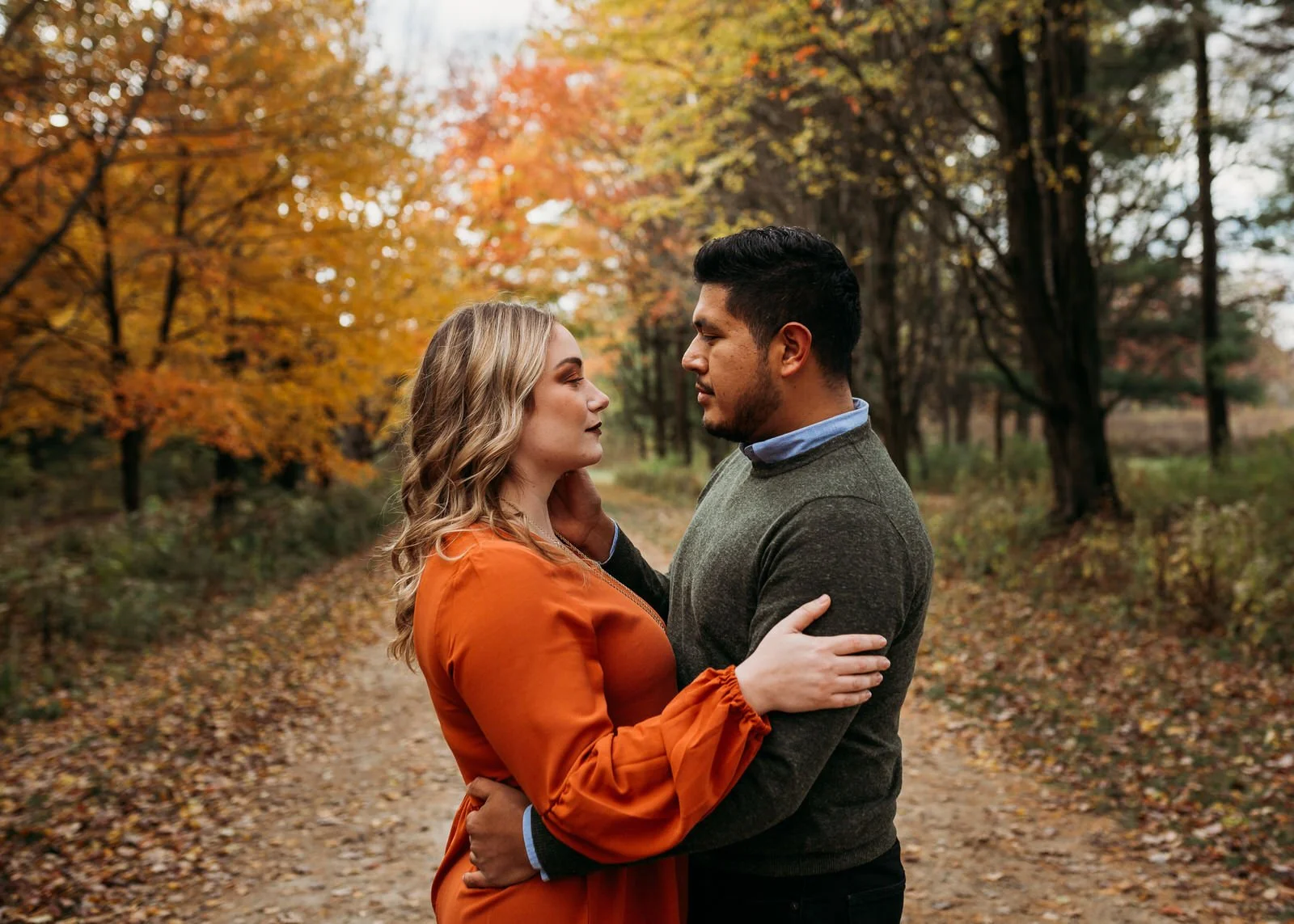 Engagement-photoshoot-st-james-forest-preserve-036.jpg