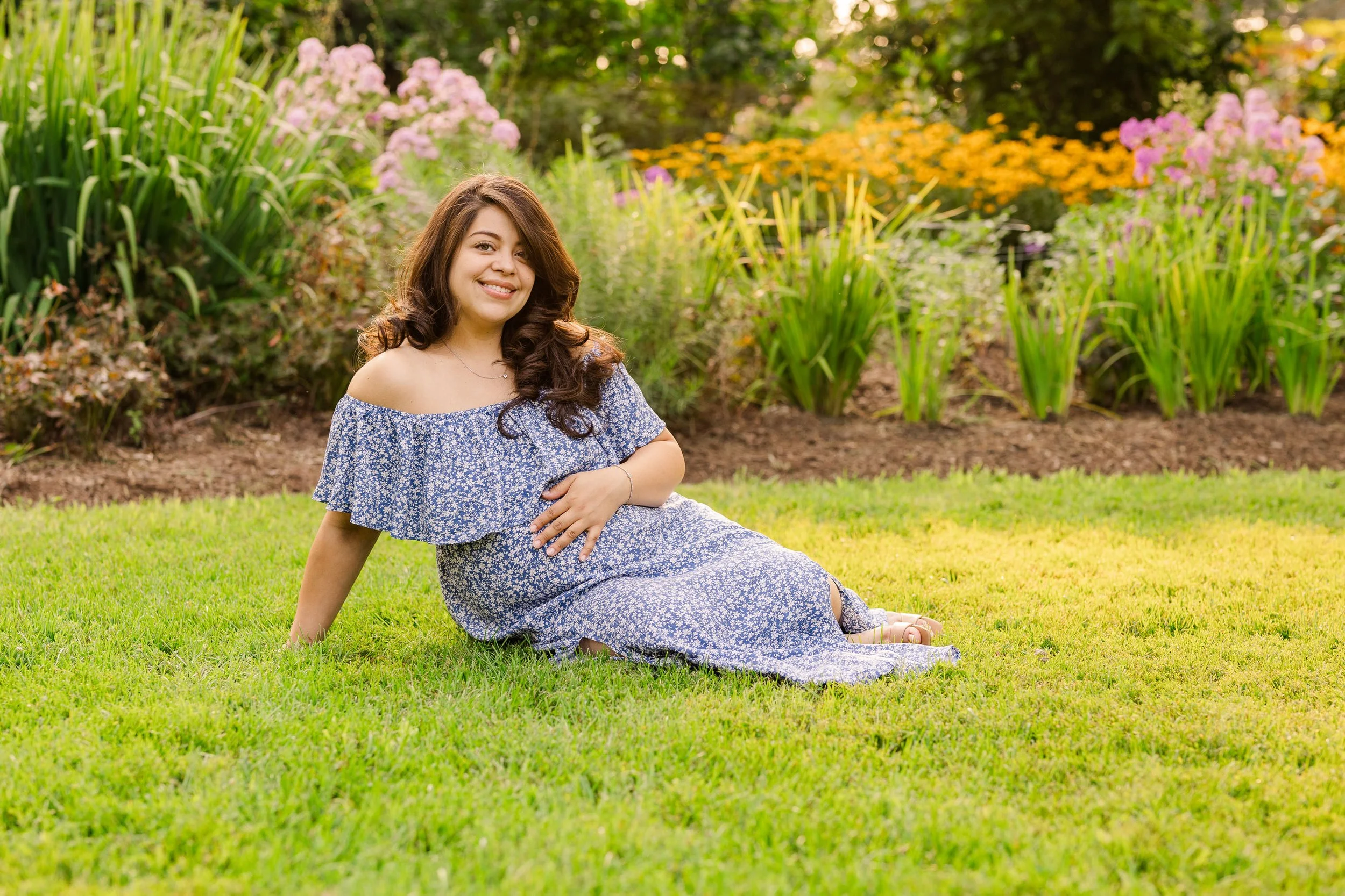 chicago-western-suburbs-newborn-maternity-photographer-outdoor-15.jpg