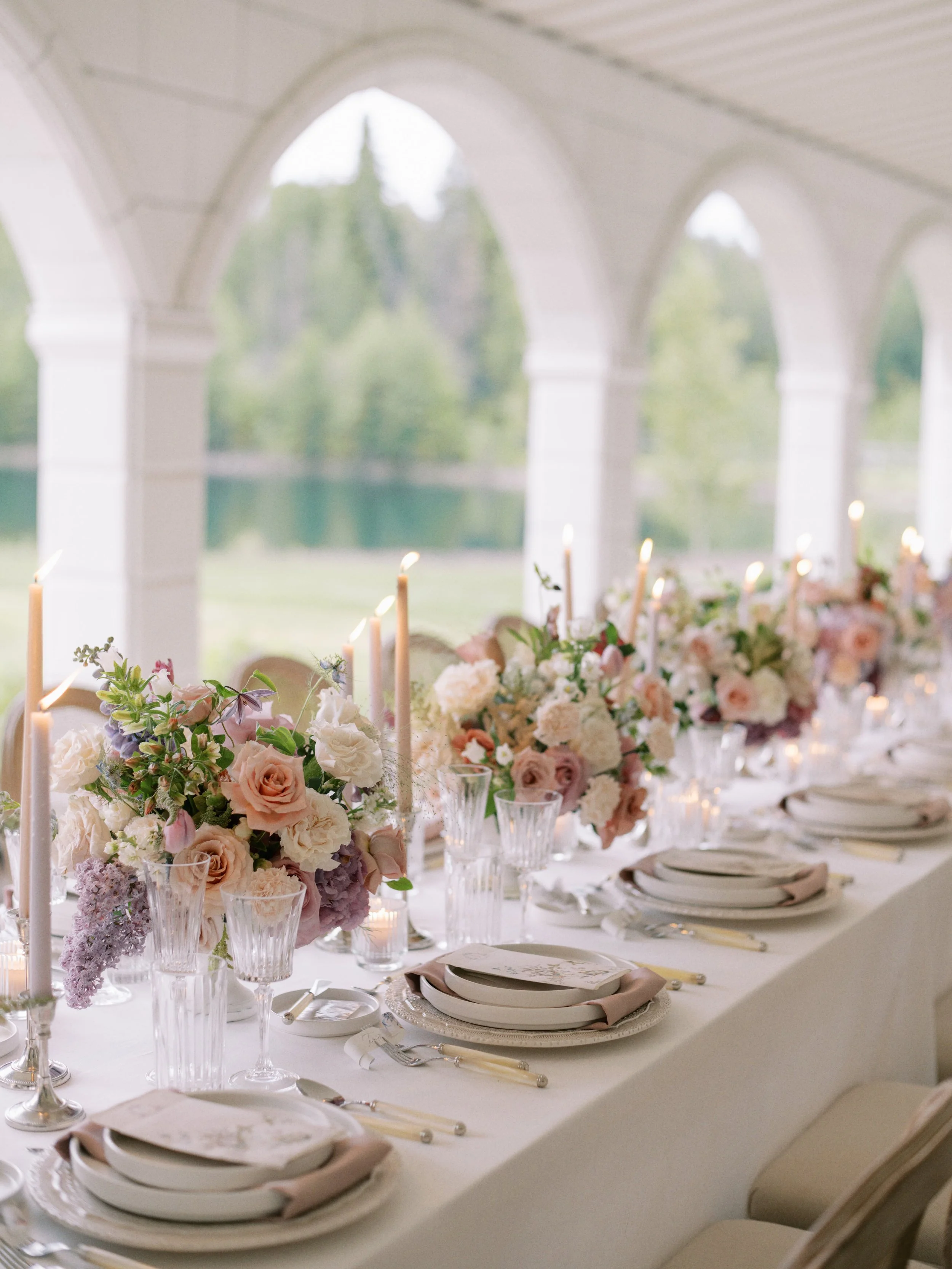 Transform your wedding in Edmonton, Alberta with Twig & Bloom’s full wedding floral designs, where every detail is thoughtfully curated to create a seamless, romantic experience.