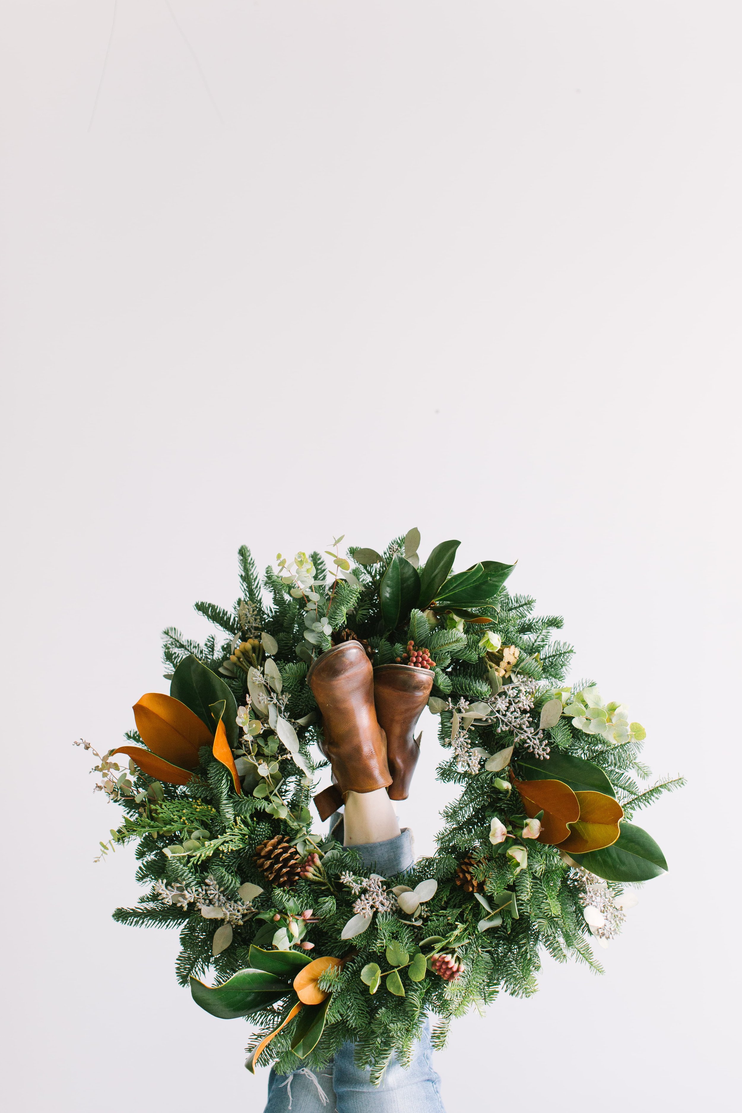 Twig & Bloom floral studio creating romantic, elegant flower arrangements in Saskatoon, Victoria & Regina. We create florals for everyday moments, wedding floral designs, event flowers, bereavement flowers as well as hosting flower workshops.