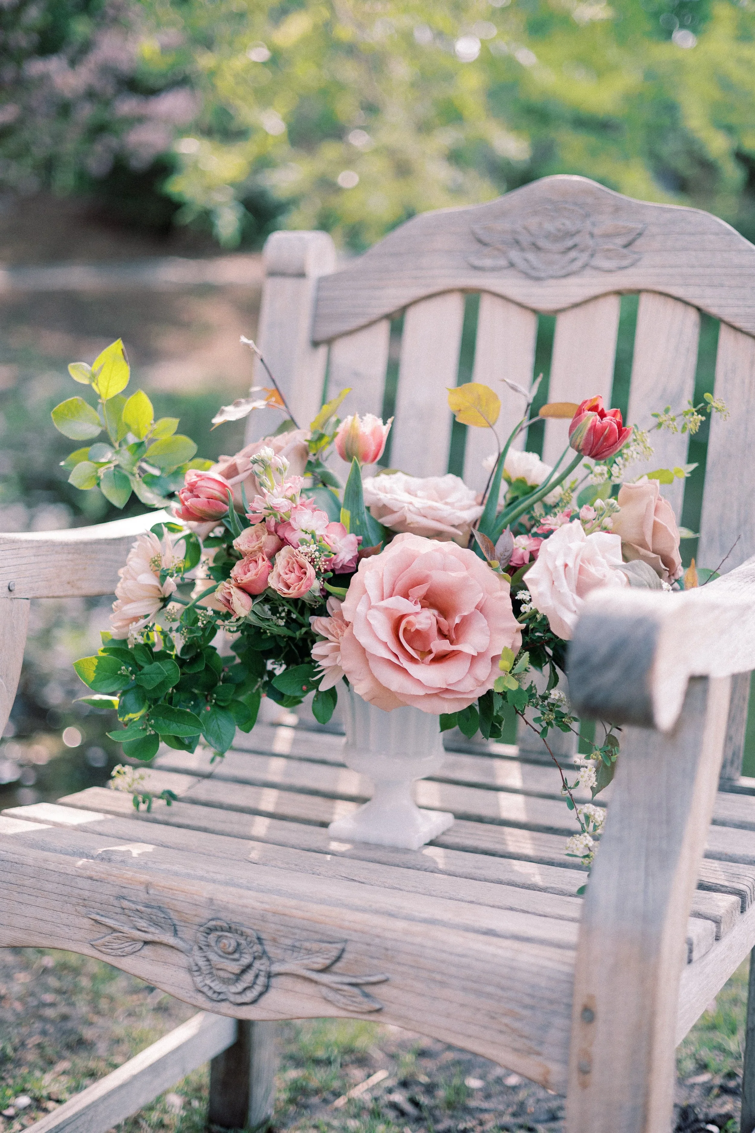 Celebrate life’s moments with thoughtfully curated flowers from Twig & Bloom, delivered in Edmonton, Alberta.