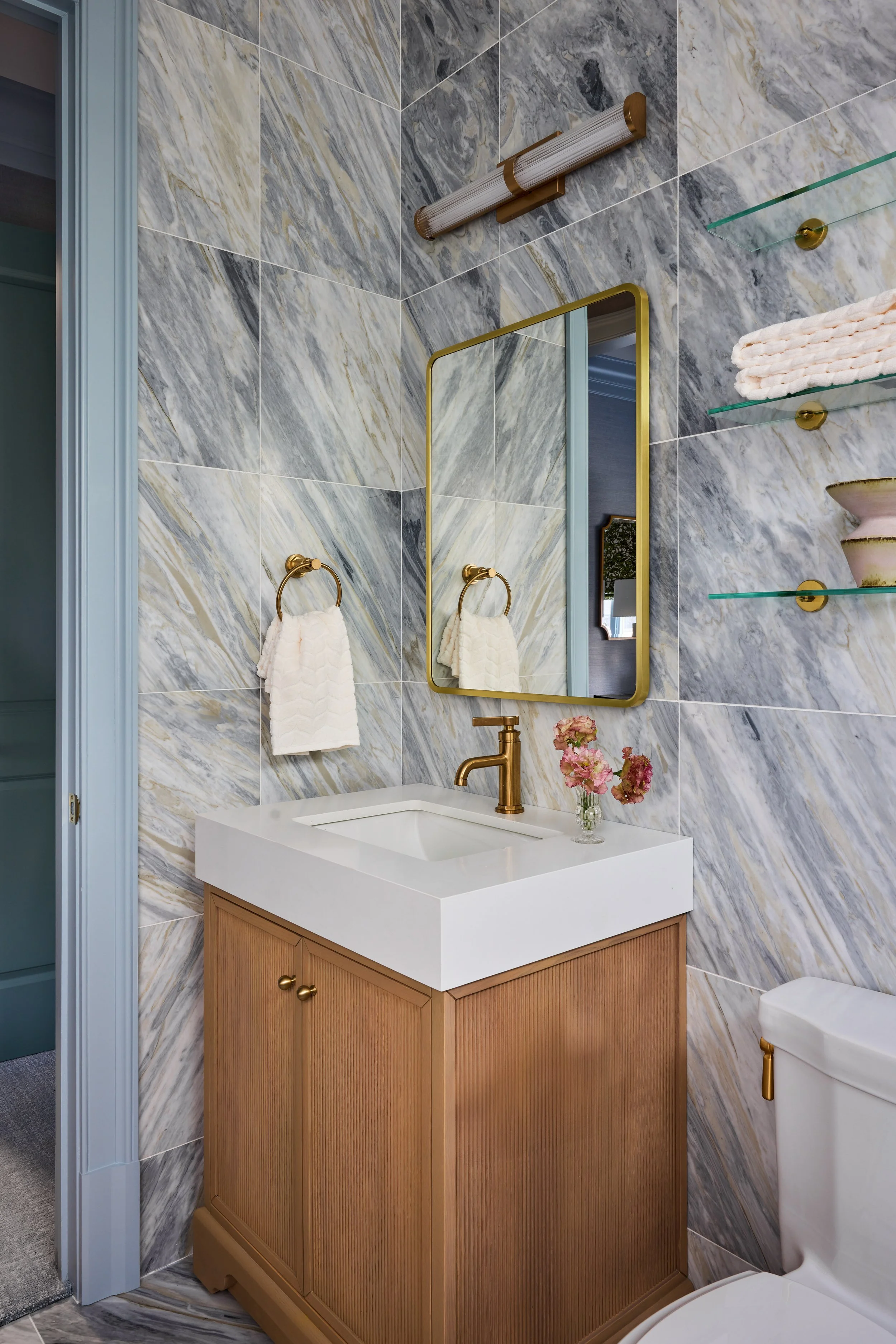 guest bath 1.jpg