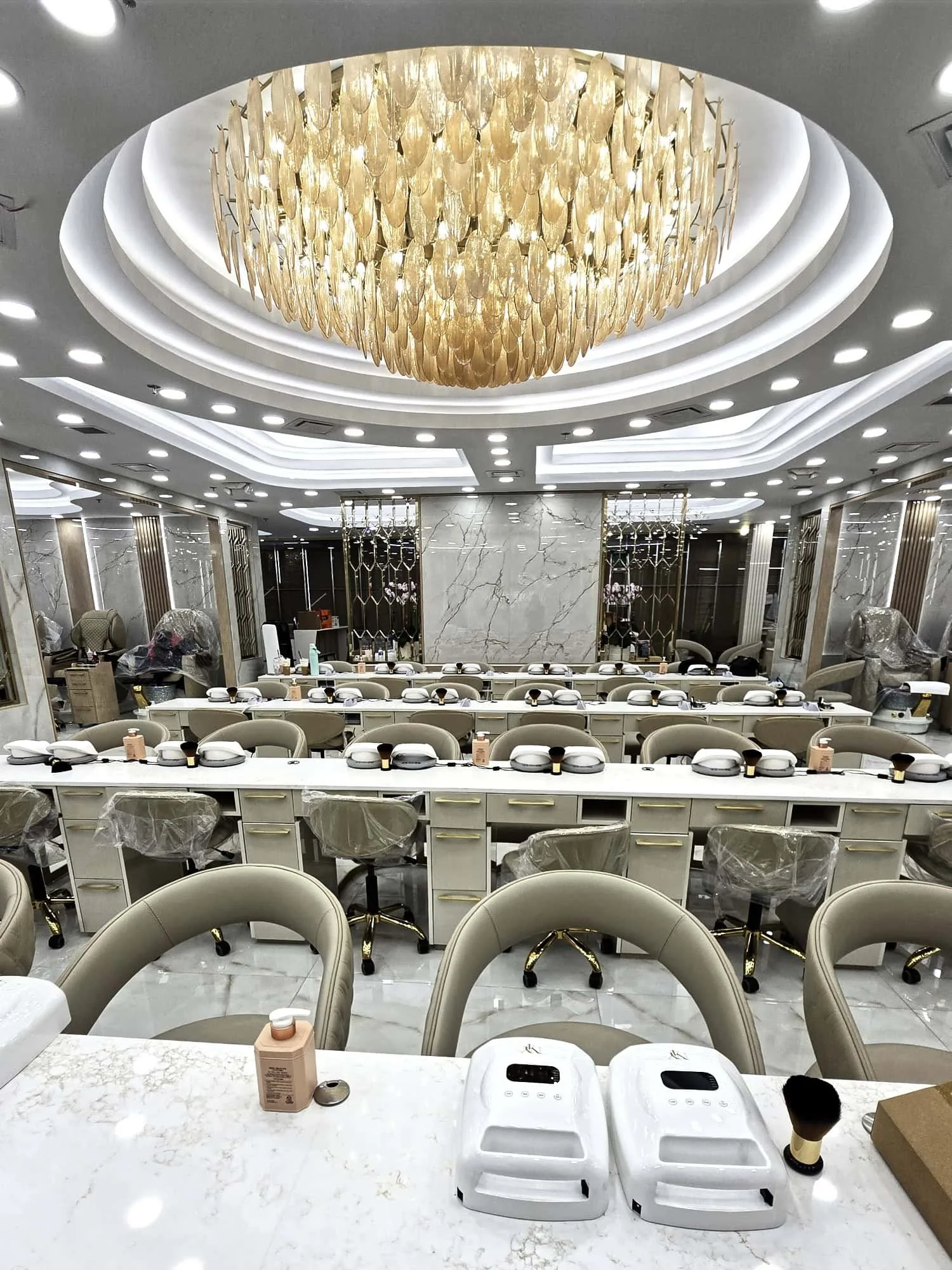 ah-nail-salon-overvie