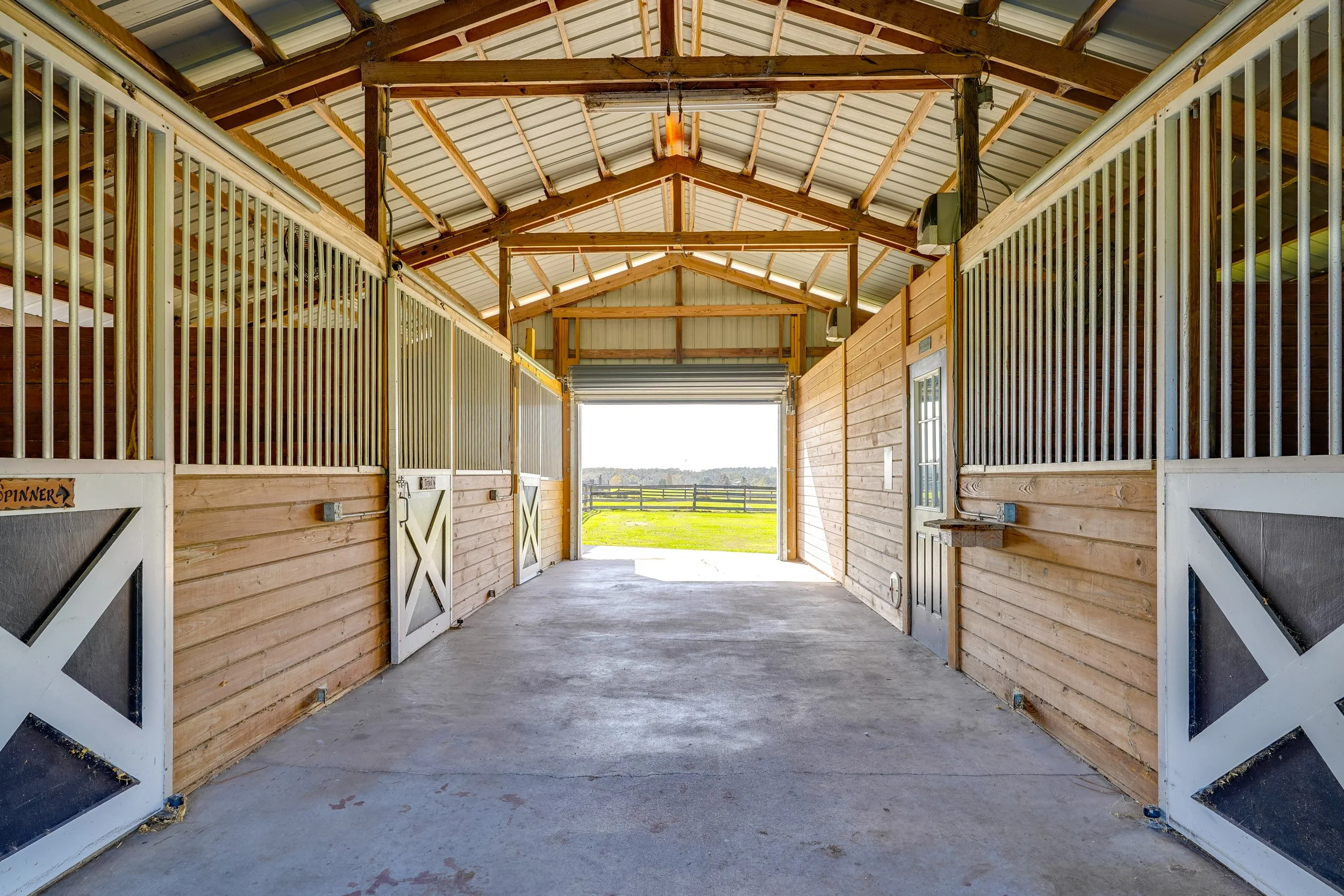 📌 What This Venue Offers