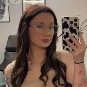 Hayley - Junior Artist