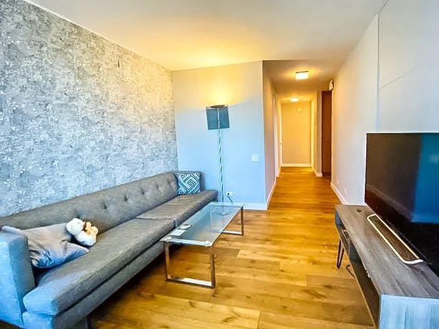 560 W 43rd St, 32K, NY