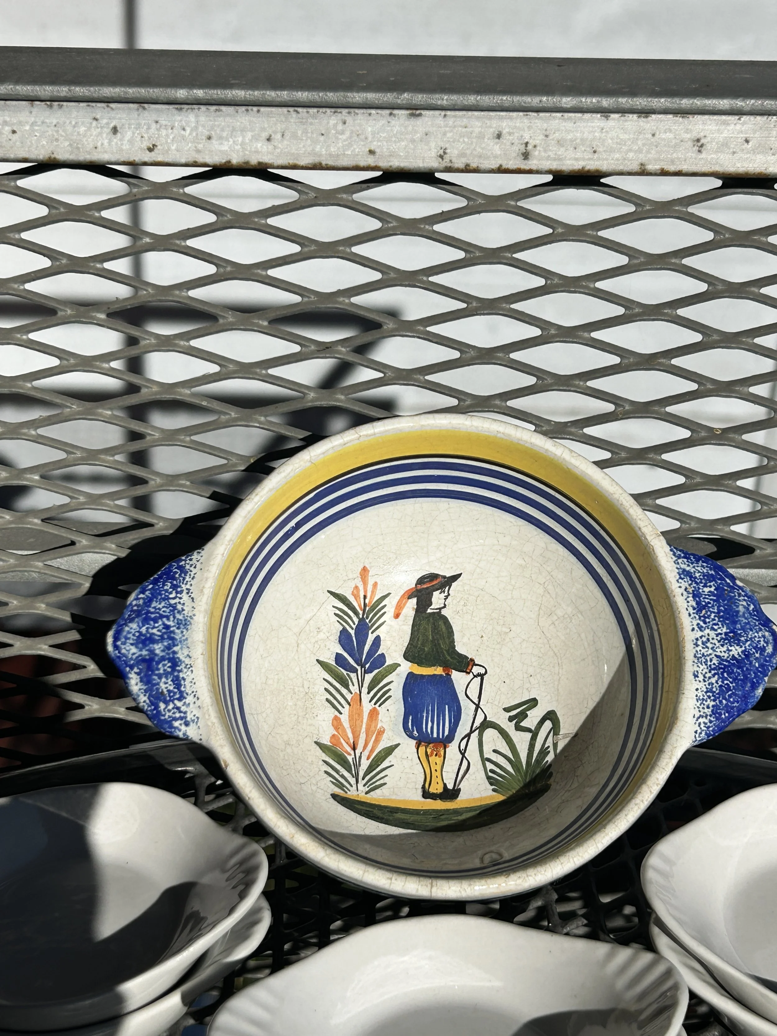 Henroit Quimper Vintage Breton Lug Bowl