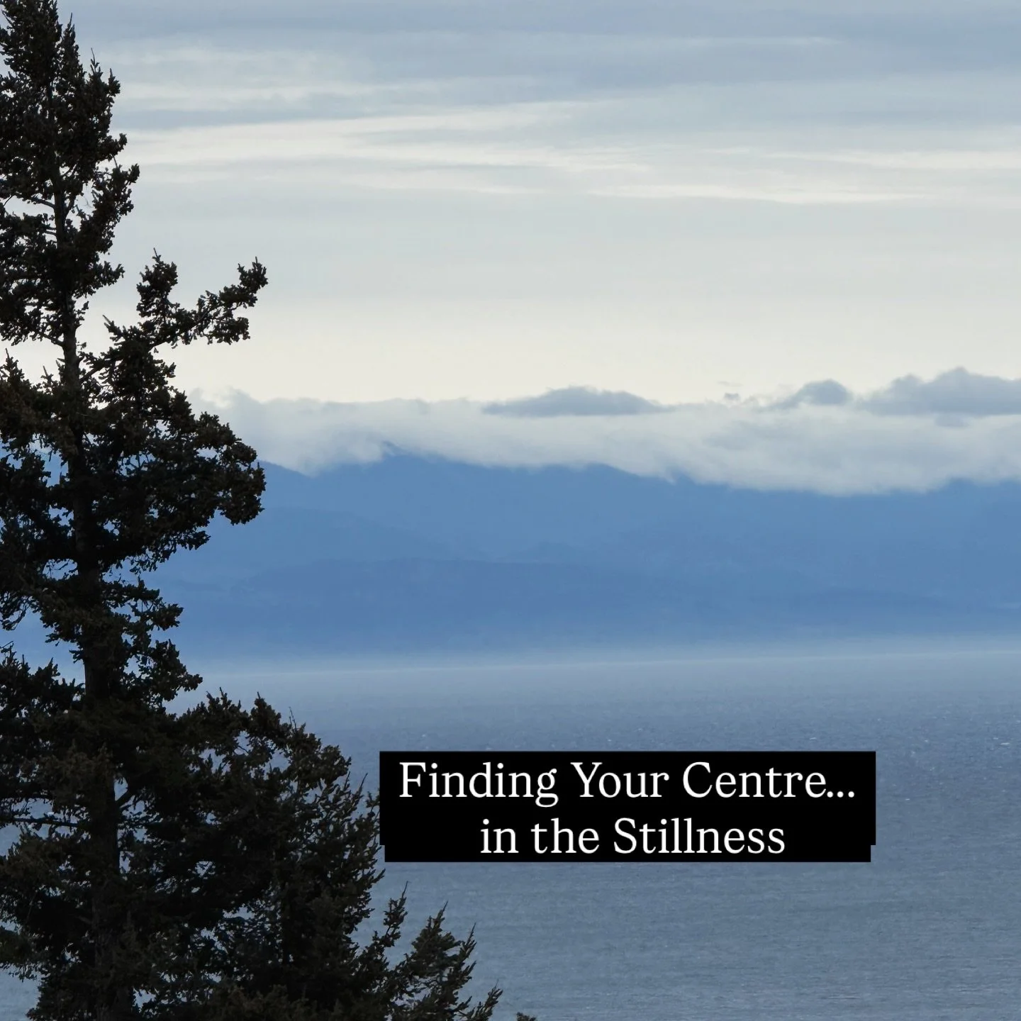 Finding Your Center in the Stillness. 
Sometimes the best way to clear your energy is to simply stop and look toward the horizon. Just as the ocean meets the sky, our physical selves meet our energetic selves in the quiet moments between breaths.
Whe
