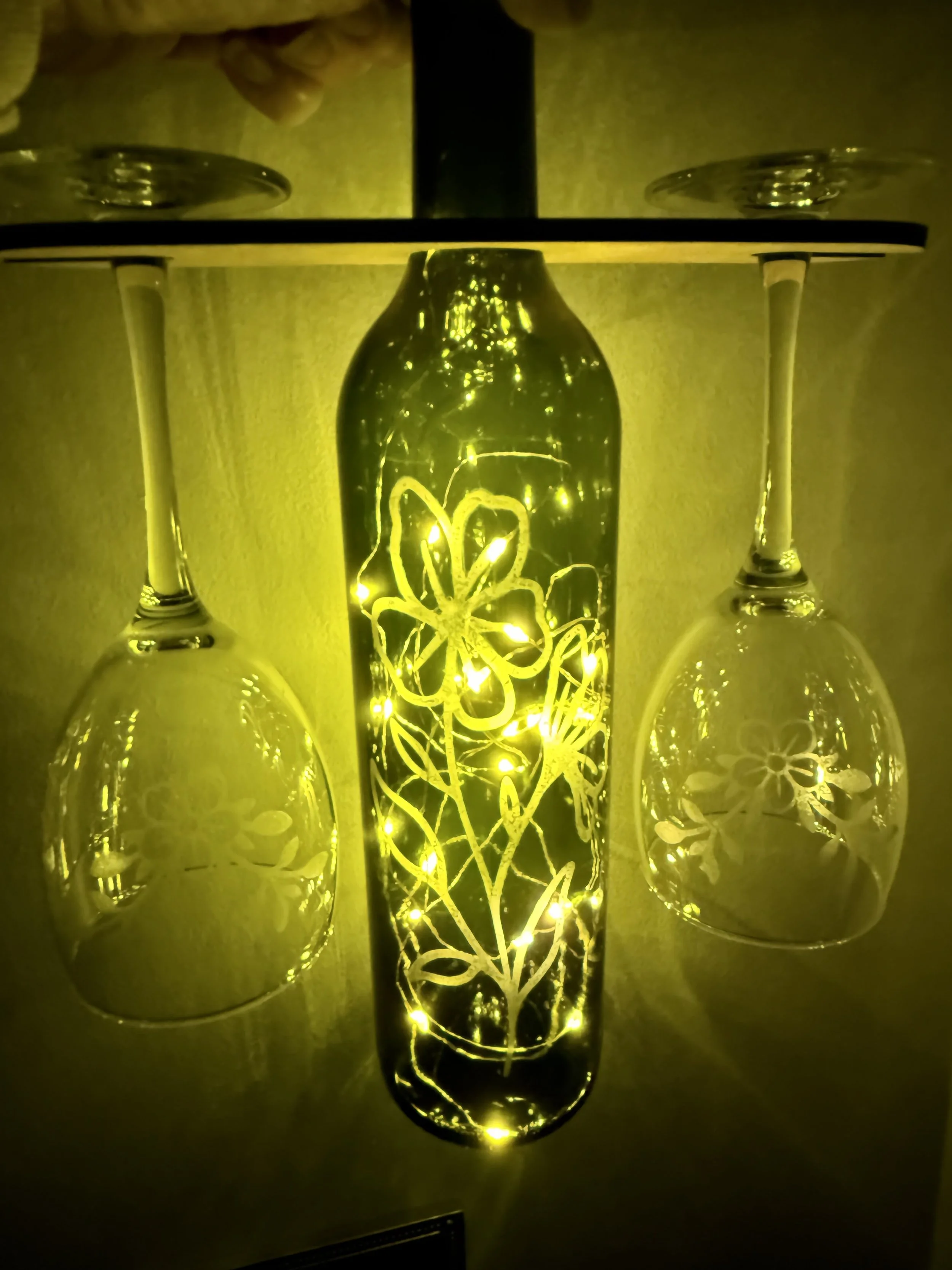 Wine bottle w/glasses