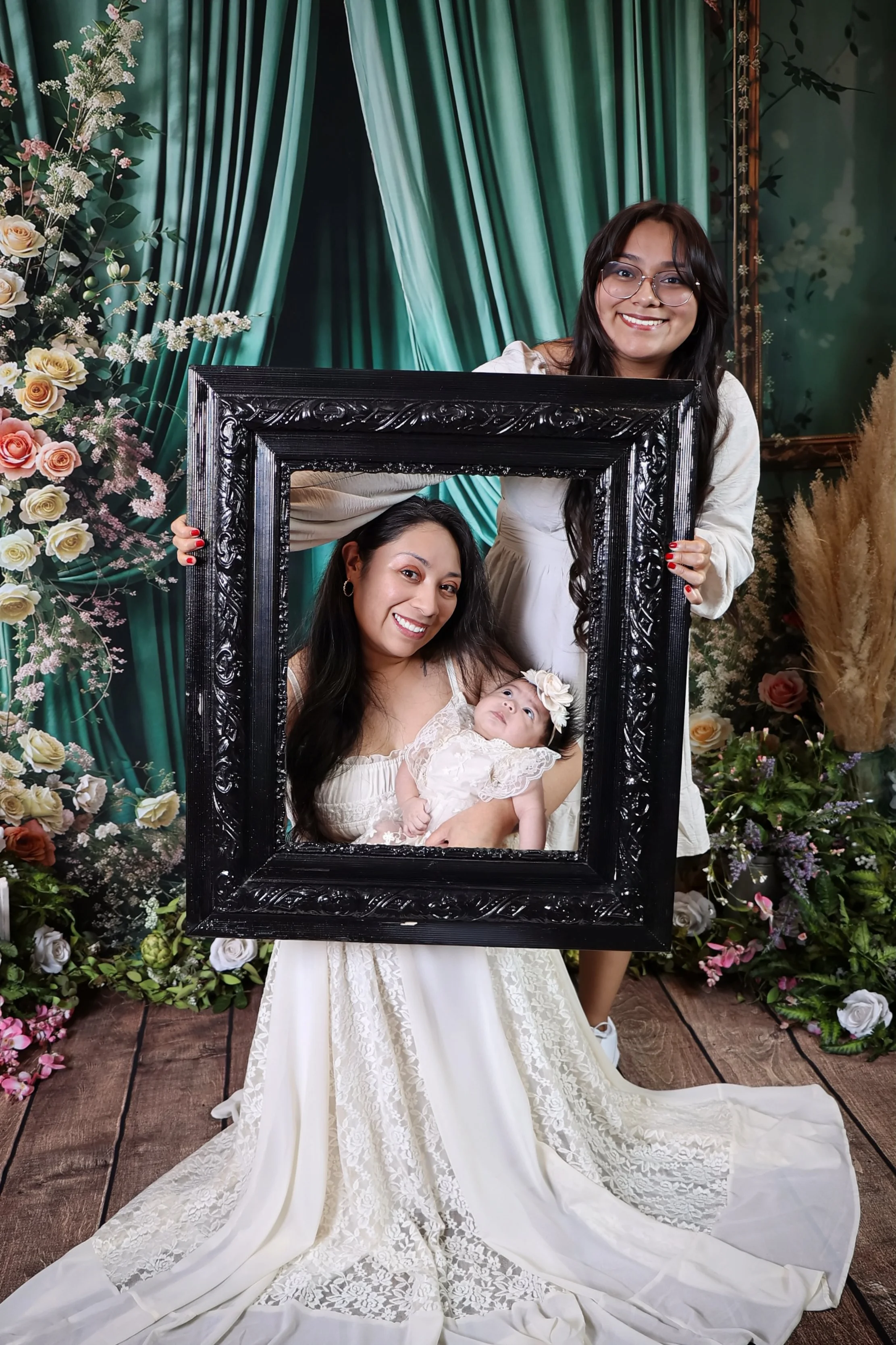 family photo, Mommy and me, newborn, teen, mom, framed, let's frame your moment