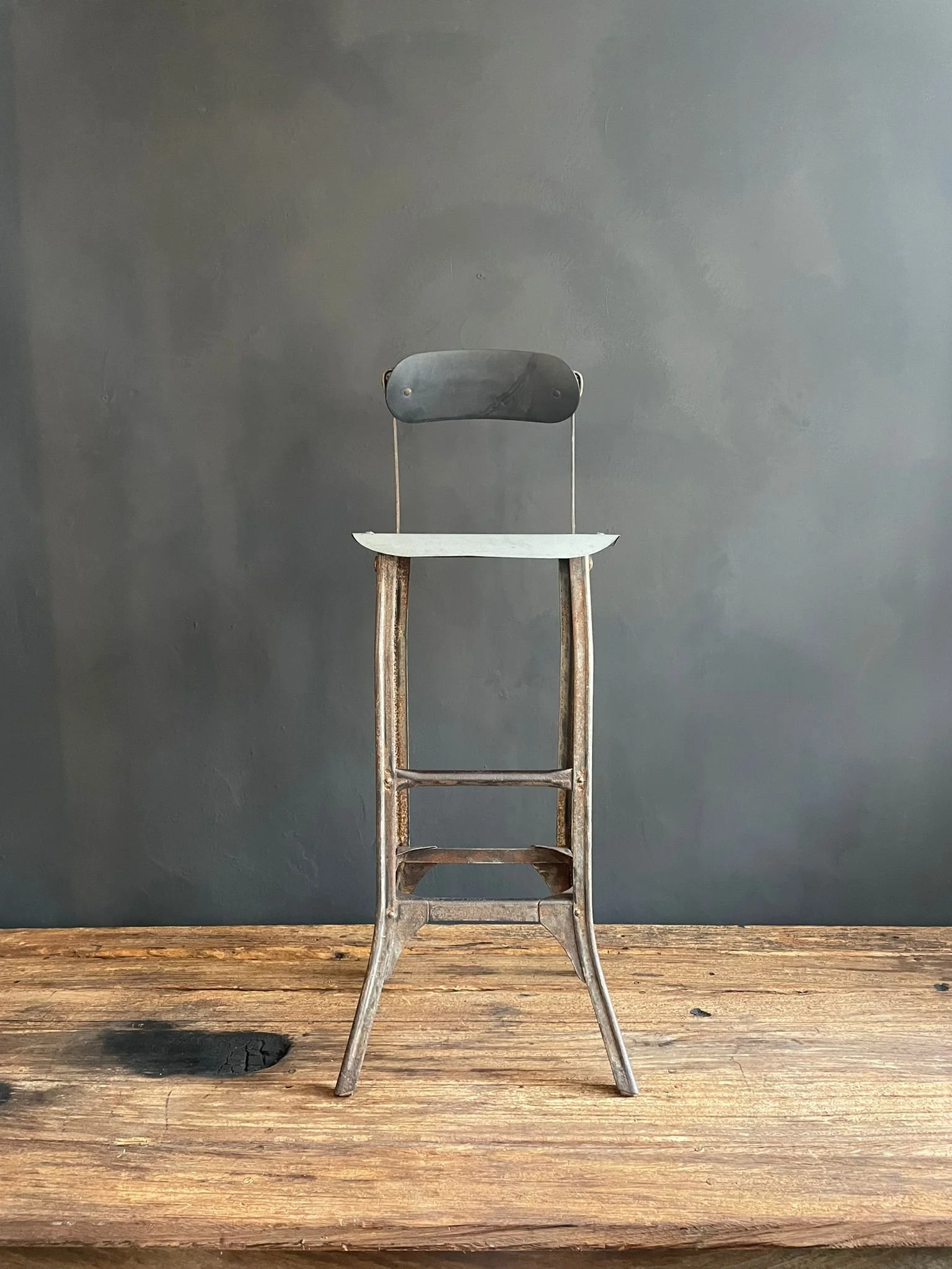 RELLIK | Vintage Industrial Stool