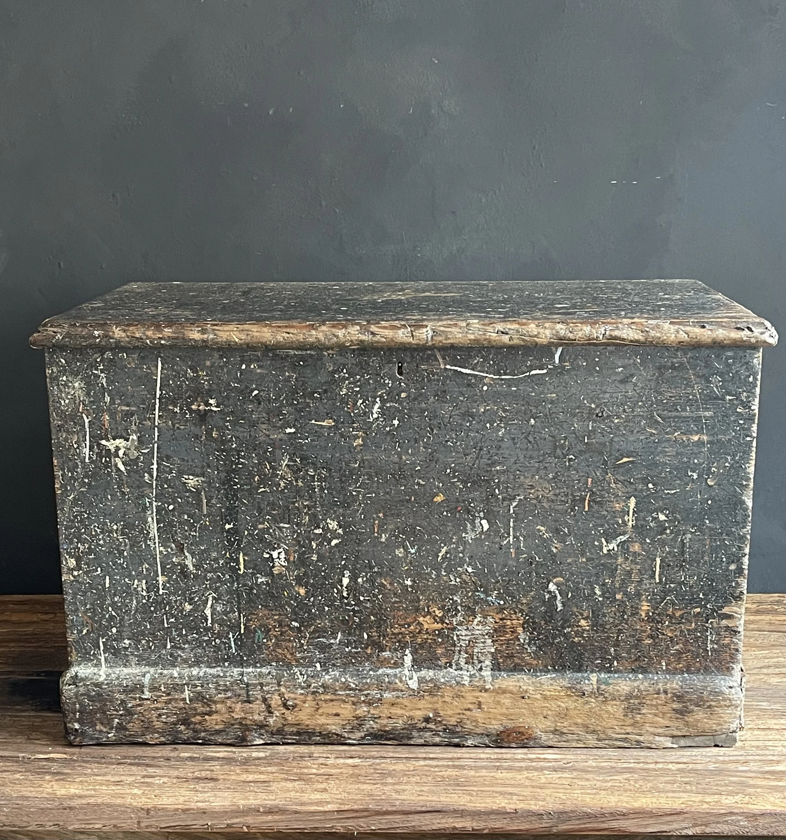 RELLIK | Shipwrights Chest 19th Century