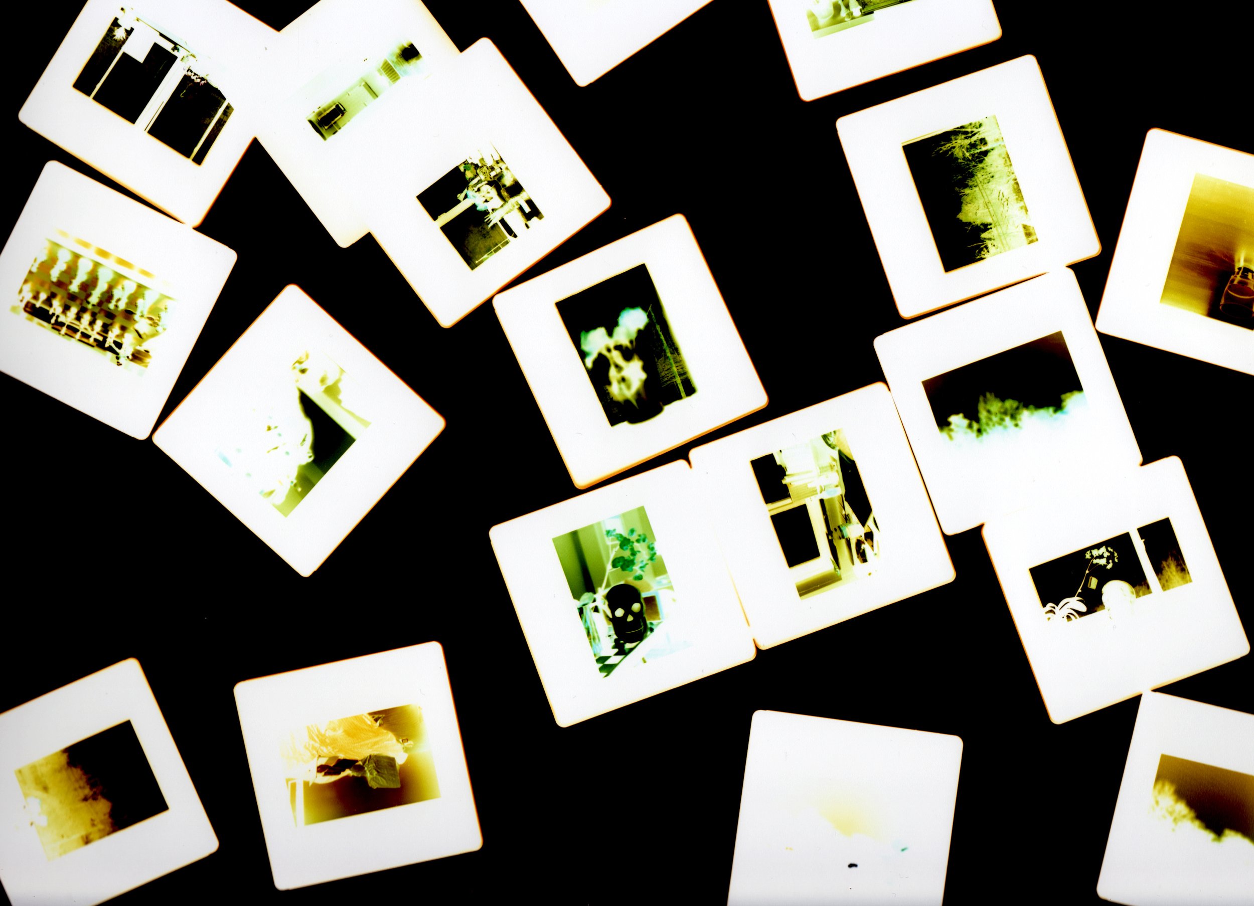 LioraValero.VariablePrintSize.TheCloserILookForYourMemoryTheFartherItGets.DigitalPrint.jpg