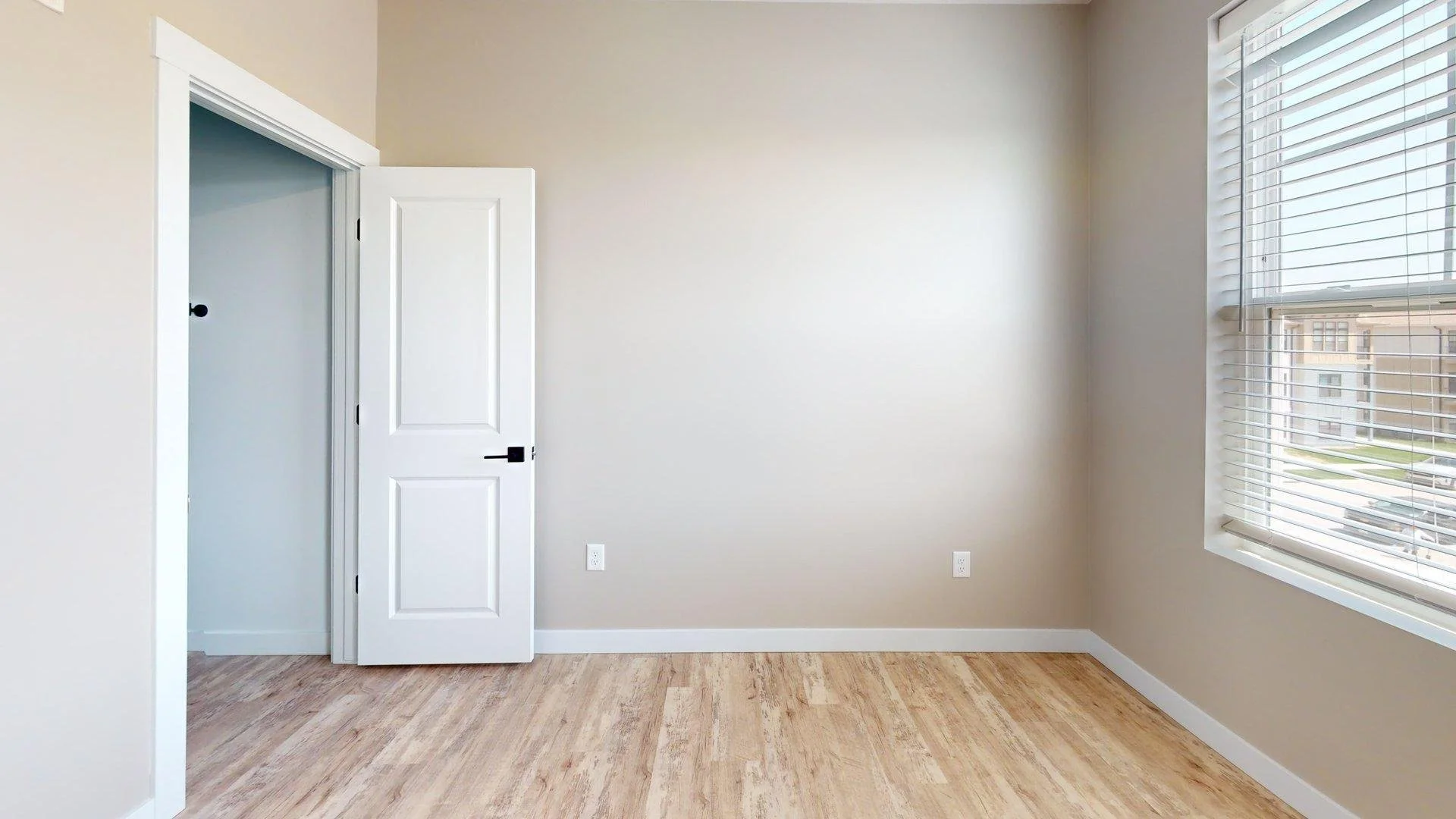 The-Rosalie-Bedroom 1.jpg