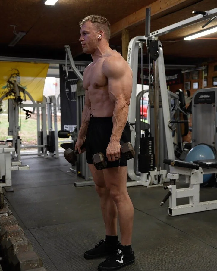 SHOULDERS &amp; ARMS WORKOUT 

Machine side raise 
 - 4x15

Db alternating curl x smith close grip 
 - 4x10-12

Machine military 
 - 4x15

Cable curl x single arm cable ext
 - 4x15

Db upright row x db shrug
 - 4x15

#ShoulderWorkout #ArmWorkout #Arm