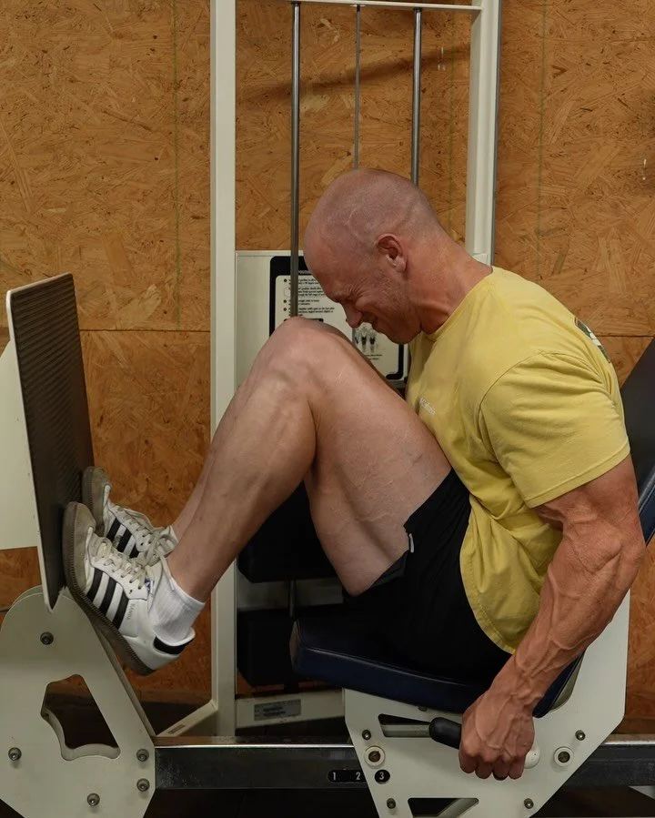 ALL MACHINE QUAD WORKOUT

The dungeon was packed for leg day so we stuck to all machines.

Close stance leg press
	&bull;	20,20,15,12,10

Seated curl
	&bull;	4x12-15

Extensions (extra ROM pad)
	&bull;	6x12

Single leg press (low foot placement)
	&bu