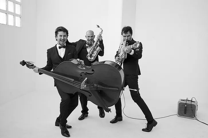 Música en directo para evento corporativo y cóctel – Cuatr8chos