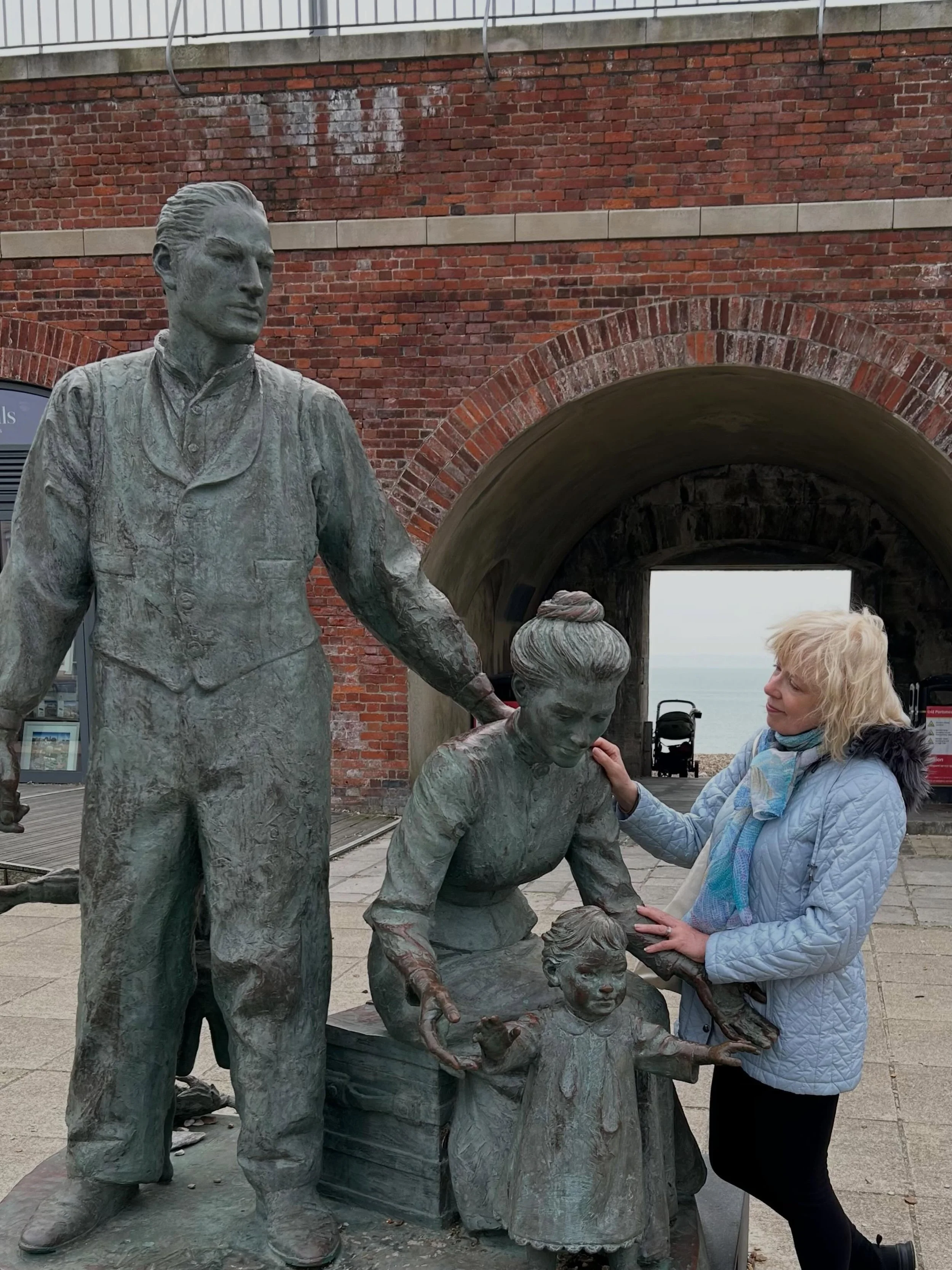 These statues in Portsmouth, UK commemorate the emigrants who left Europe in the hope of creating a better life in North America. An emigrant myself, I found these statues of a young emigrant family poignant. They helped inspire my novel The Pet-Sit,