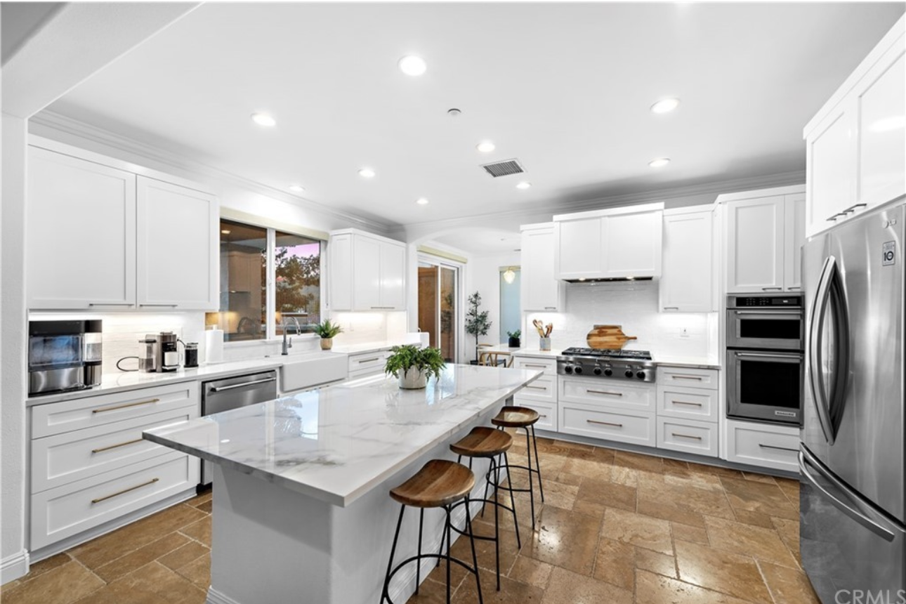 1210 Vista  MLS ID OC22010651.png