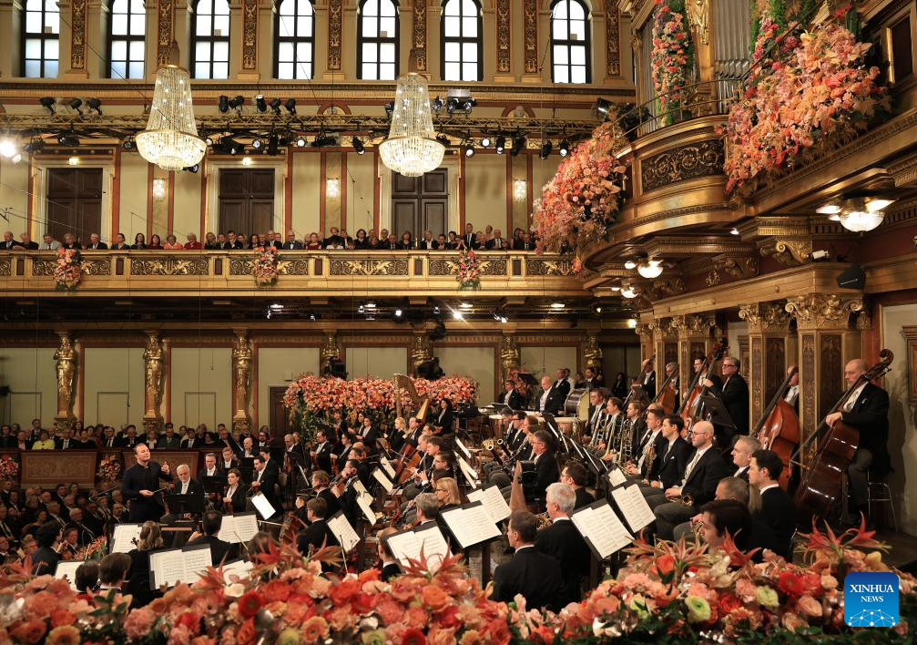 Alto - Mahler Symphony No.2 - Pacific Chorale with Vienna Philharmonic