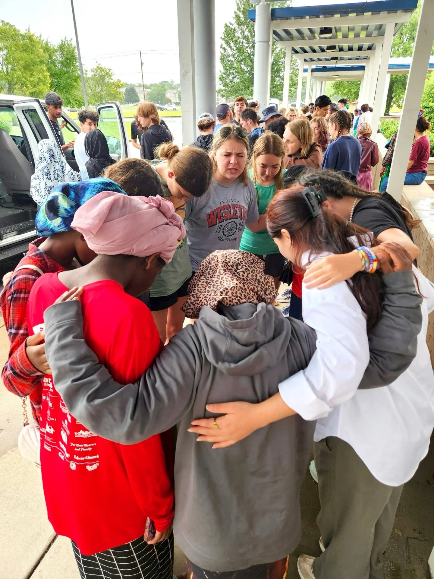 We believe moments like these are priceless. 

So if you think about it, eating dinner to make them happen is a pretty great deal :) join us for our fundraiser gala March 28th at 6pm - tickets at https://splatadventures.org/gala 🪩