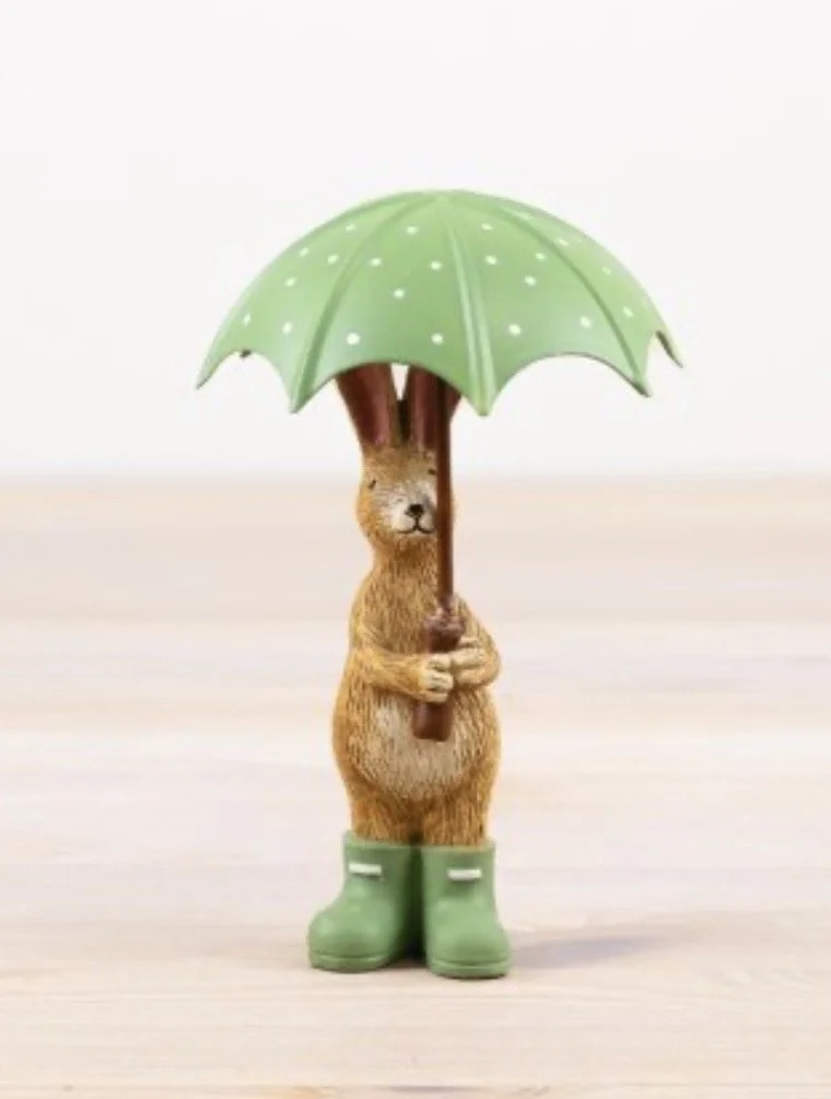 Rabbit ornament with umbrella