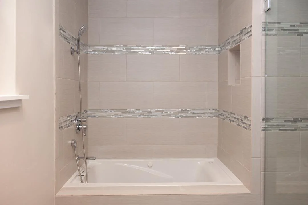 truckee master bathtub.jpeg