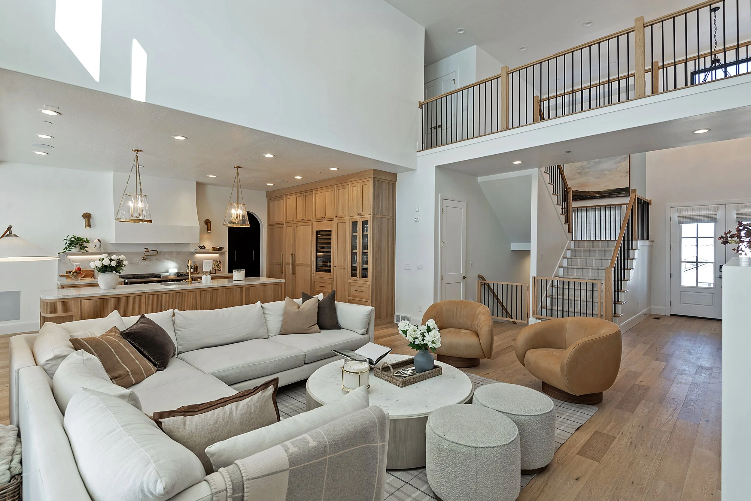 8 3073CalamityLn-Winter-009.jpg