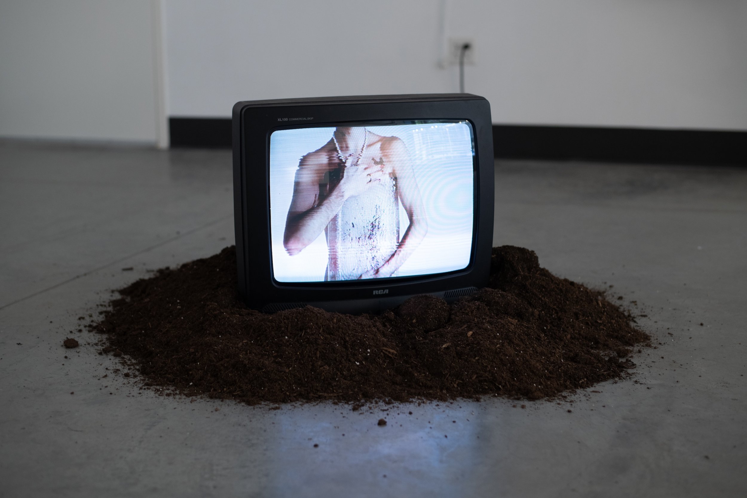 2023-08 - Home as a Hole 7.jpg