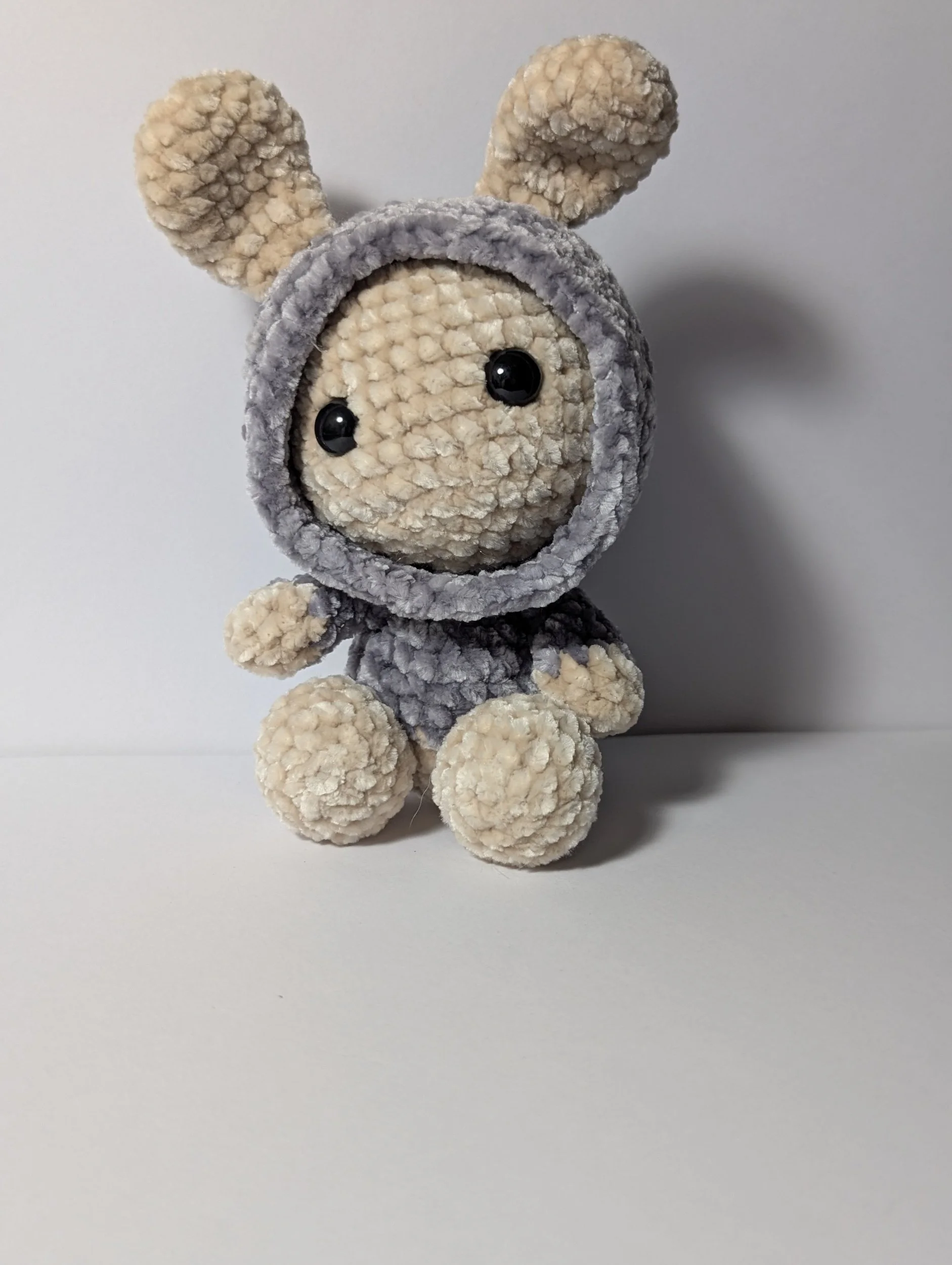 Hoodie Bunny - $15